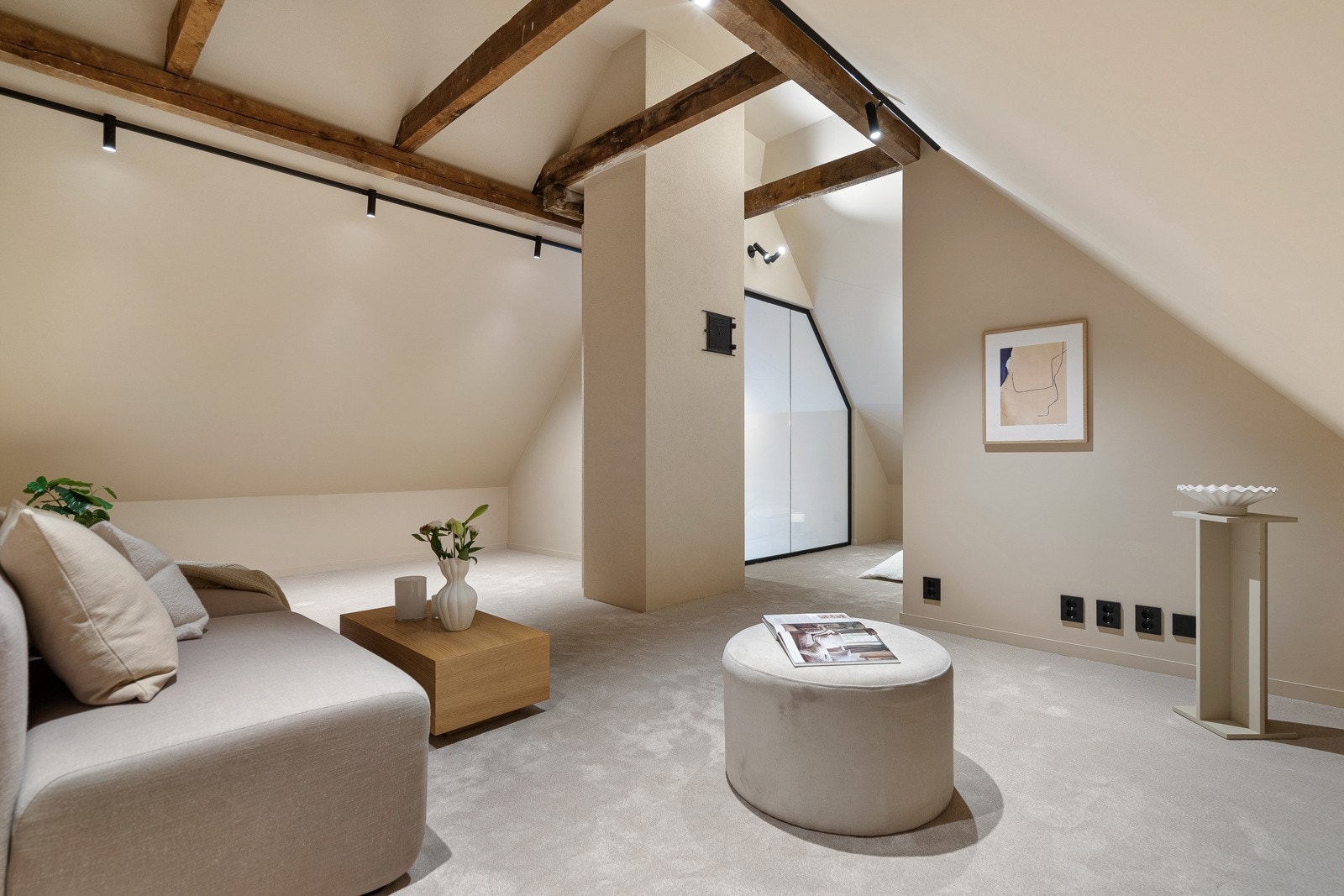 Supert rom som ekstra tv-stue e.l. (rommet er ikke godkjent for varig opphold) Galleribilde