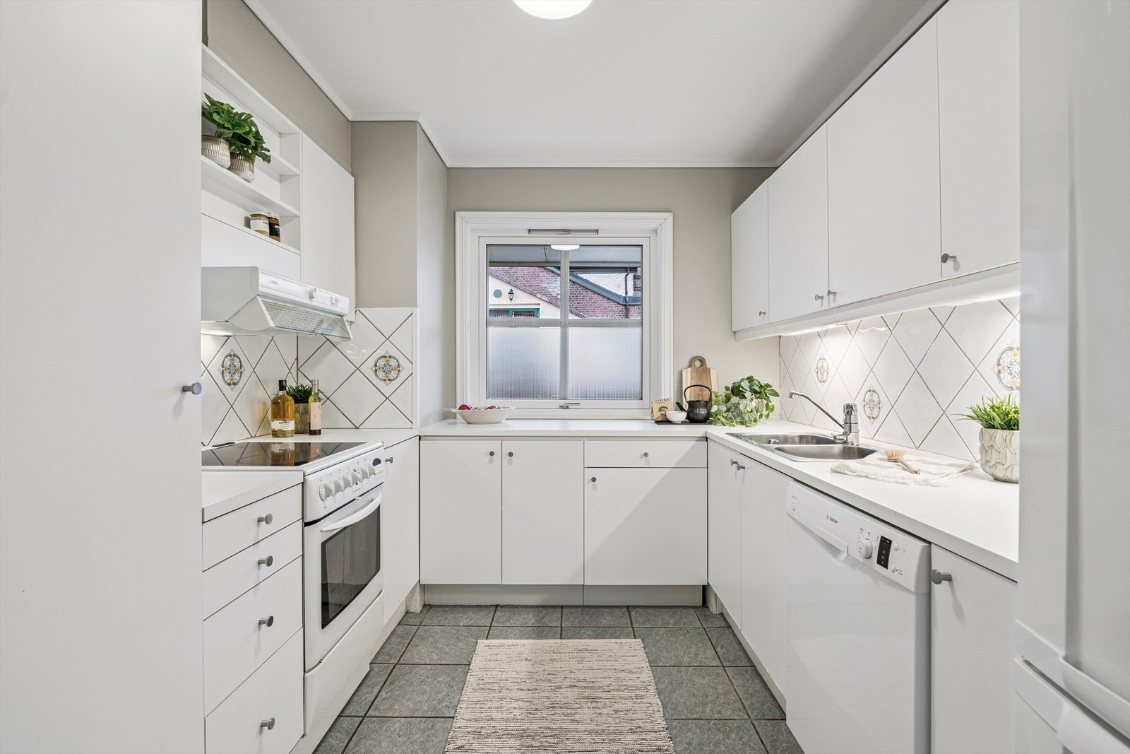 Praktisk og pent kjøkken. Galleribilde