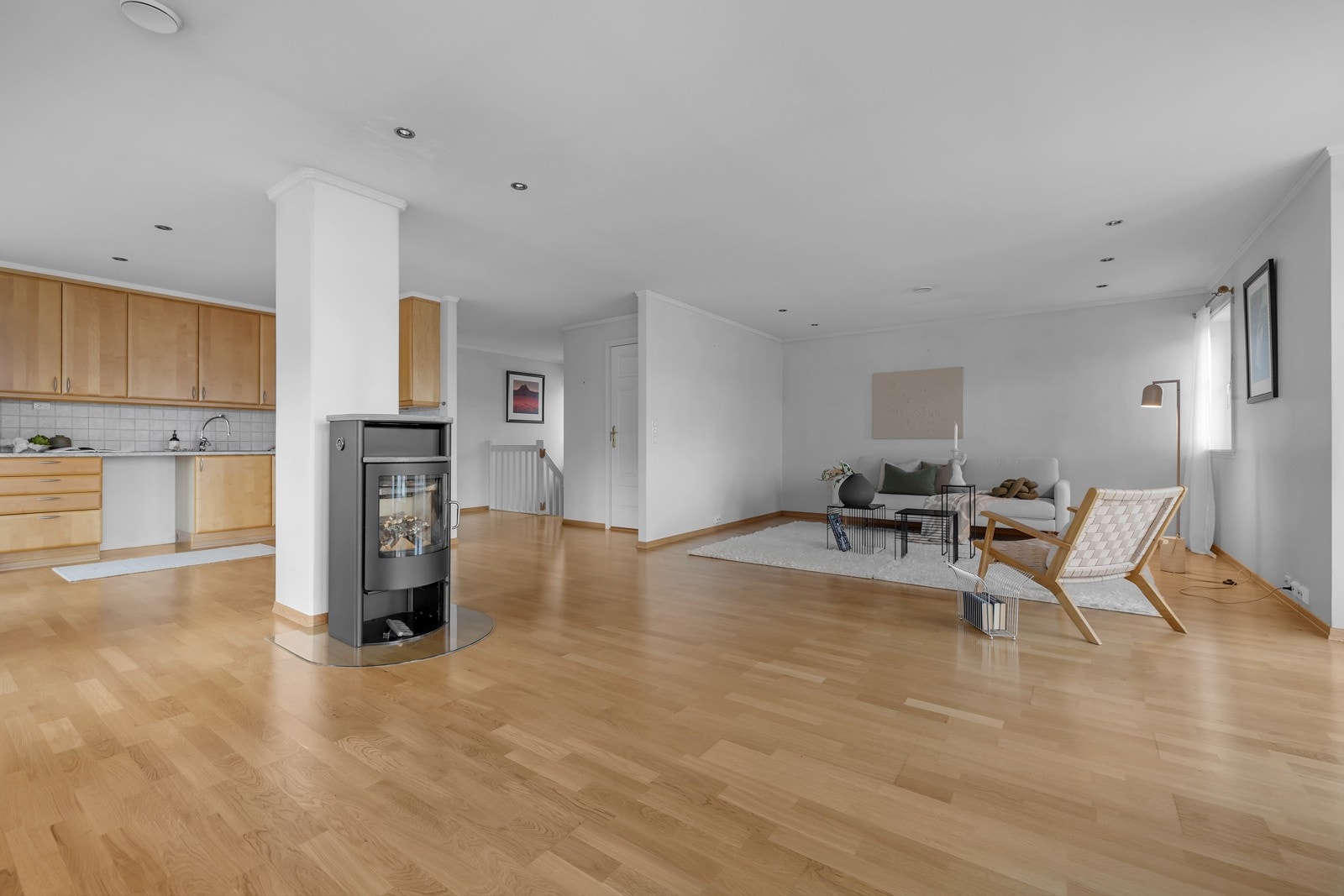 I bakkant av etasjen finner vi 2 soverom og bad Galleribilde