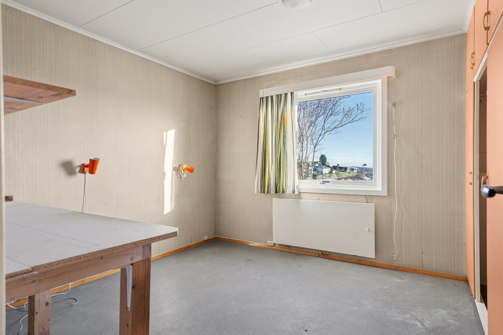 Lyst og romslig soverom. Galleribilde