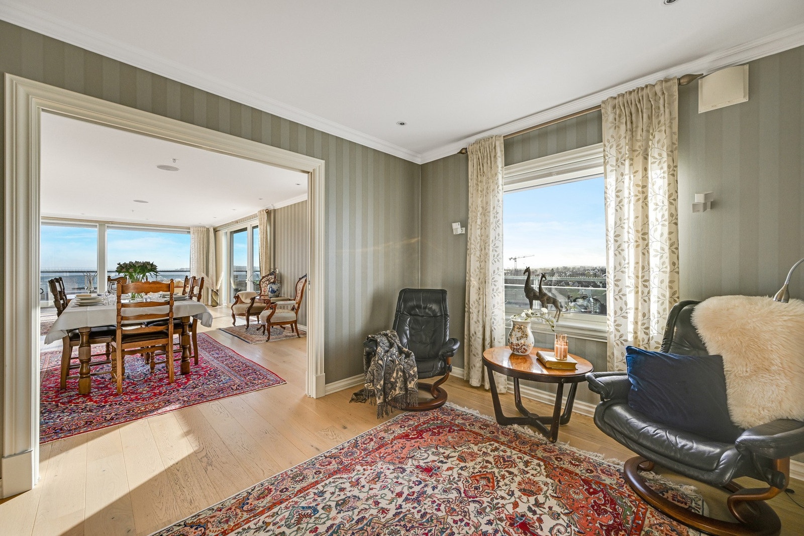 Kjekt med avdeling til godstolene sine Galleribilde