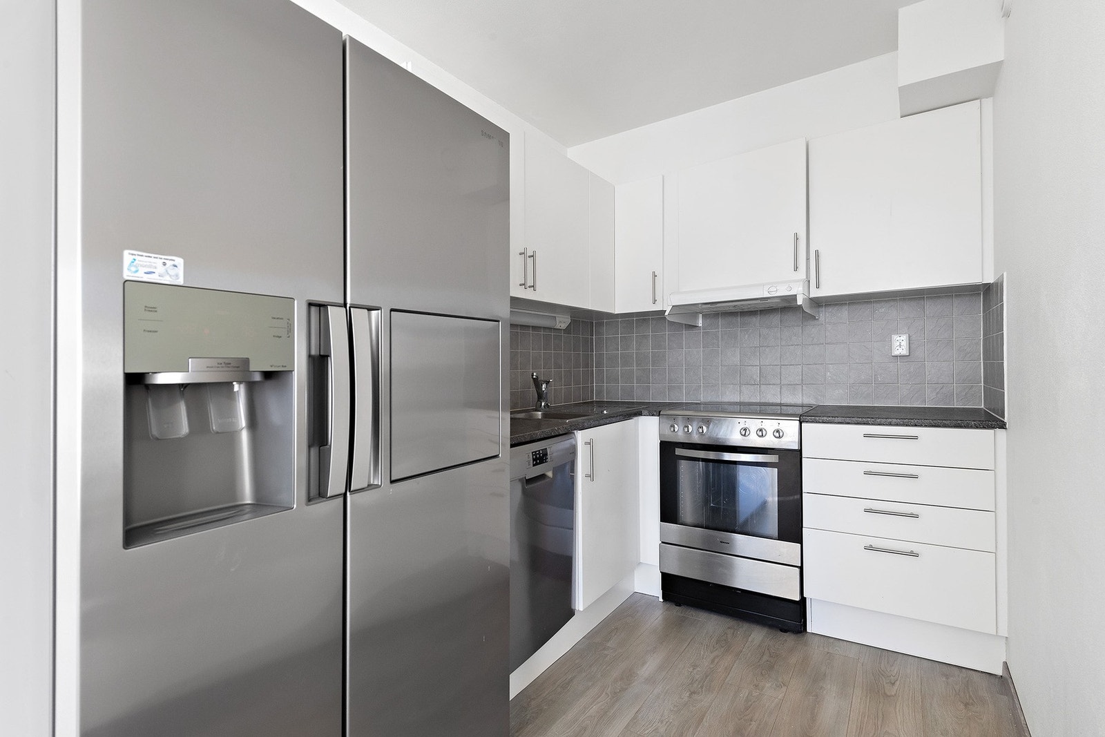 Hvitevarer på kjøkken følger med. Galleribilde