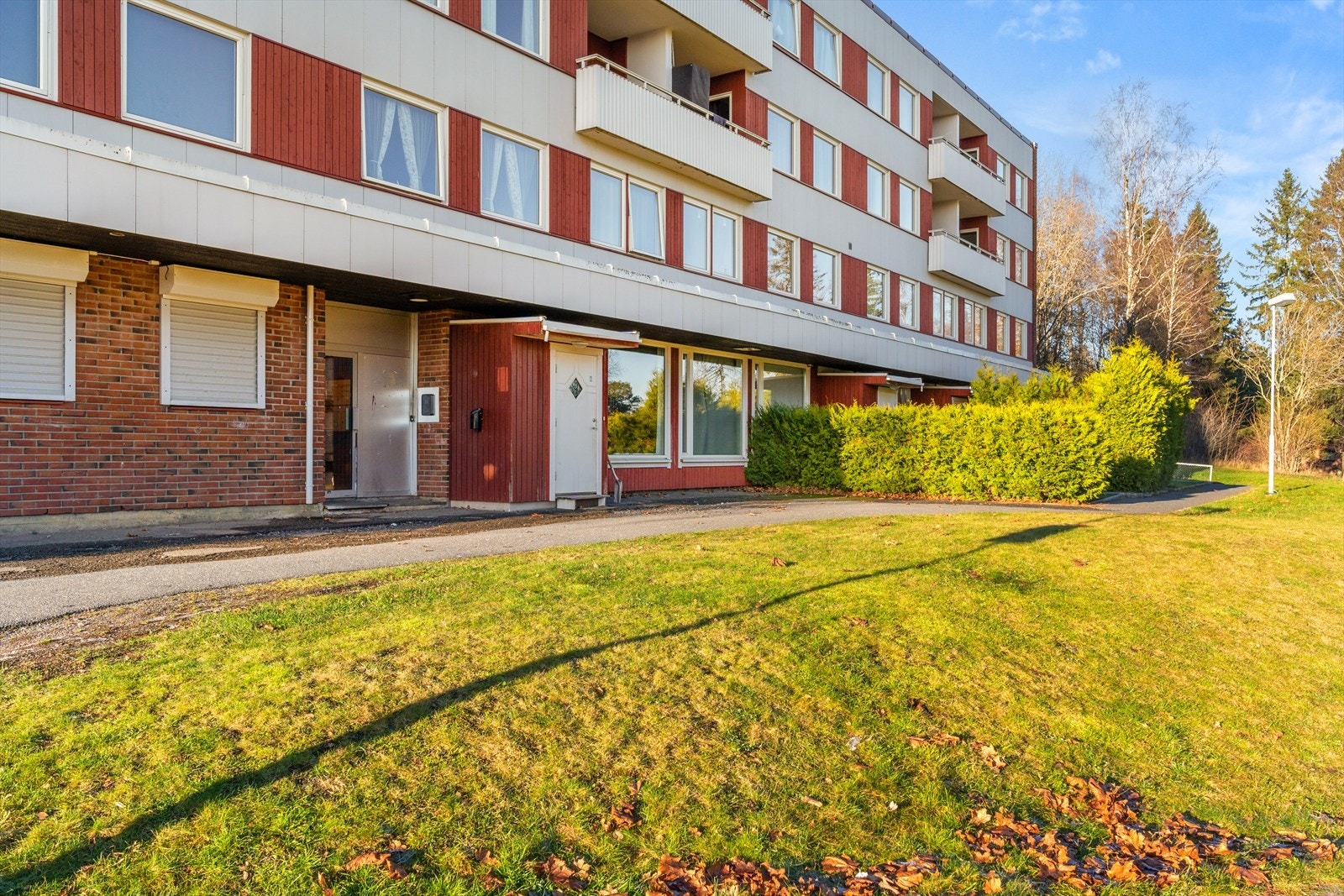 Inngangsparti. Galleribilde