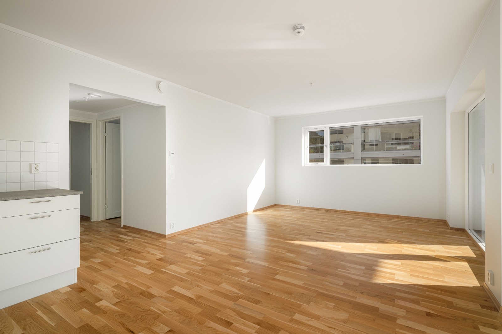 Borettslaget har sentralanlegg for varmtvann. Leiligheten har balansert ventilasjon. Det er vannbåren varme i vindfang, gang og stue/kjøkken. Galleribilde