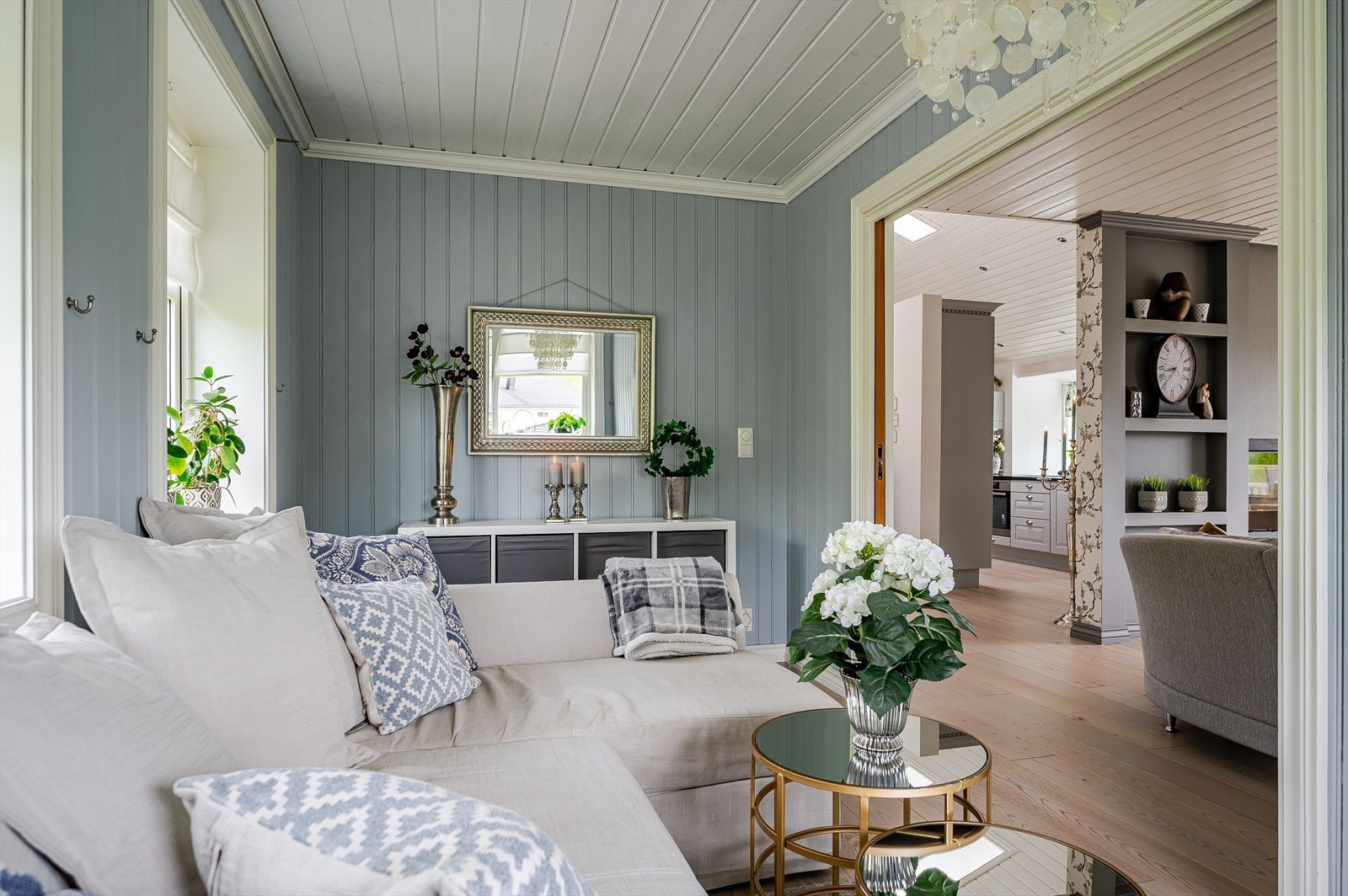 Her kan du trekke tilbake, men samtidig ha kontakt med både stuen og kjøkkenet! Galleribilde