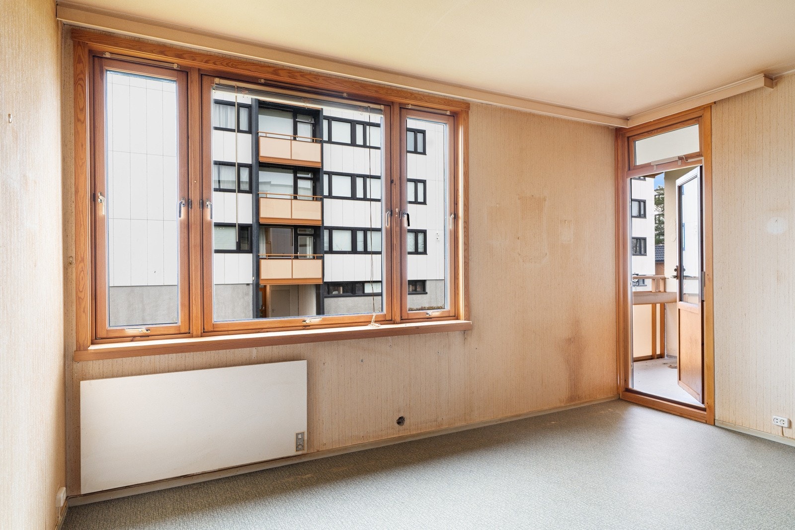 Fra stuen er det direkte adkomst til balkongen. Galleribilde