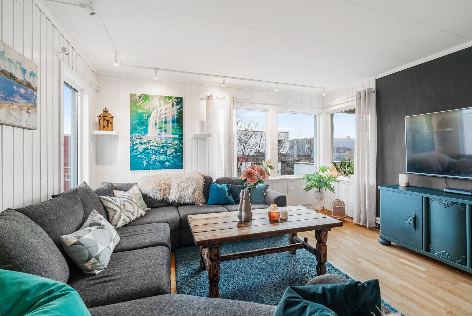 Fra denne etasjen er det utgang til to balkonger. Galleribilde