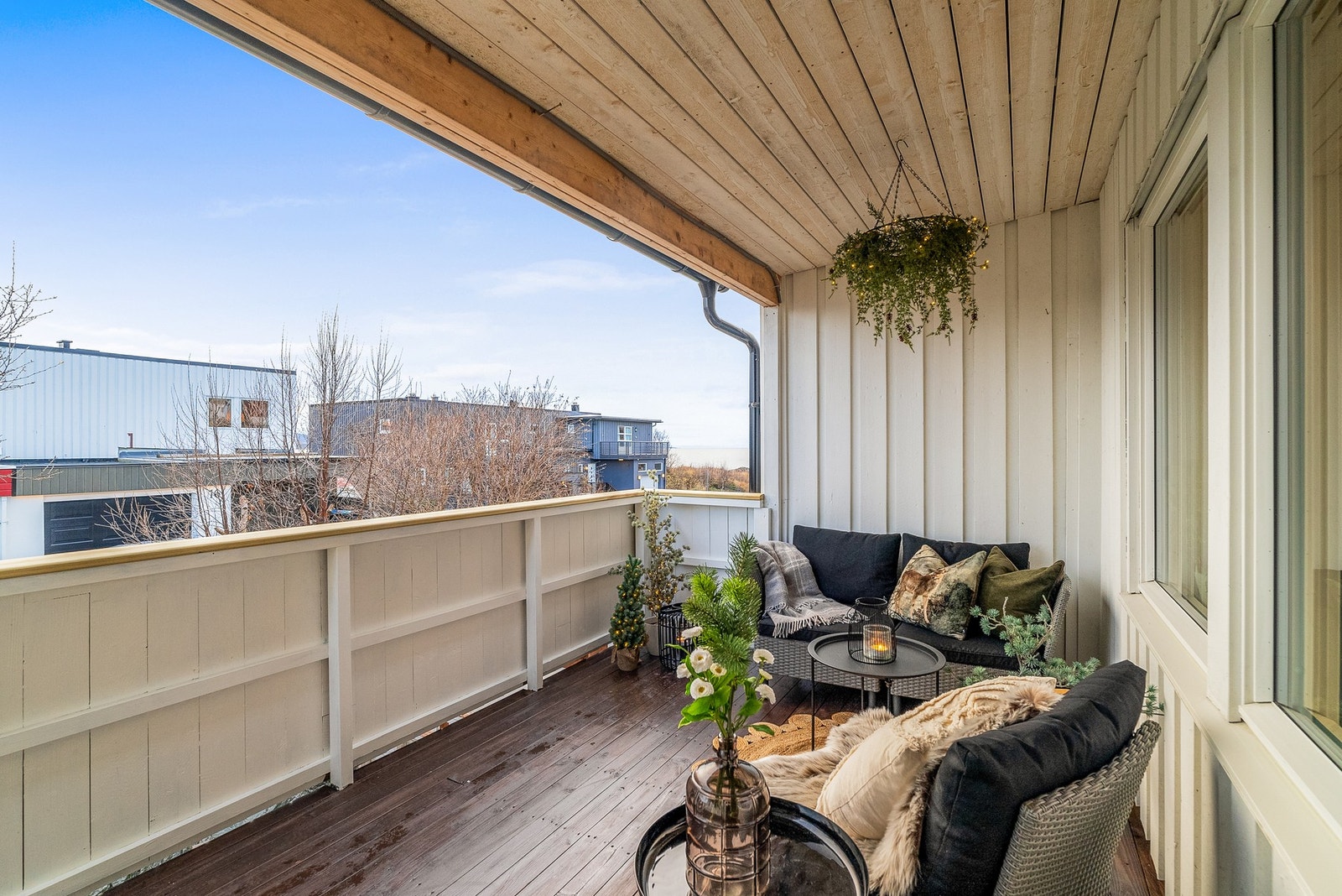 Balkong mot sør. Galleribilde