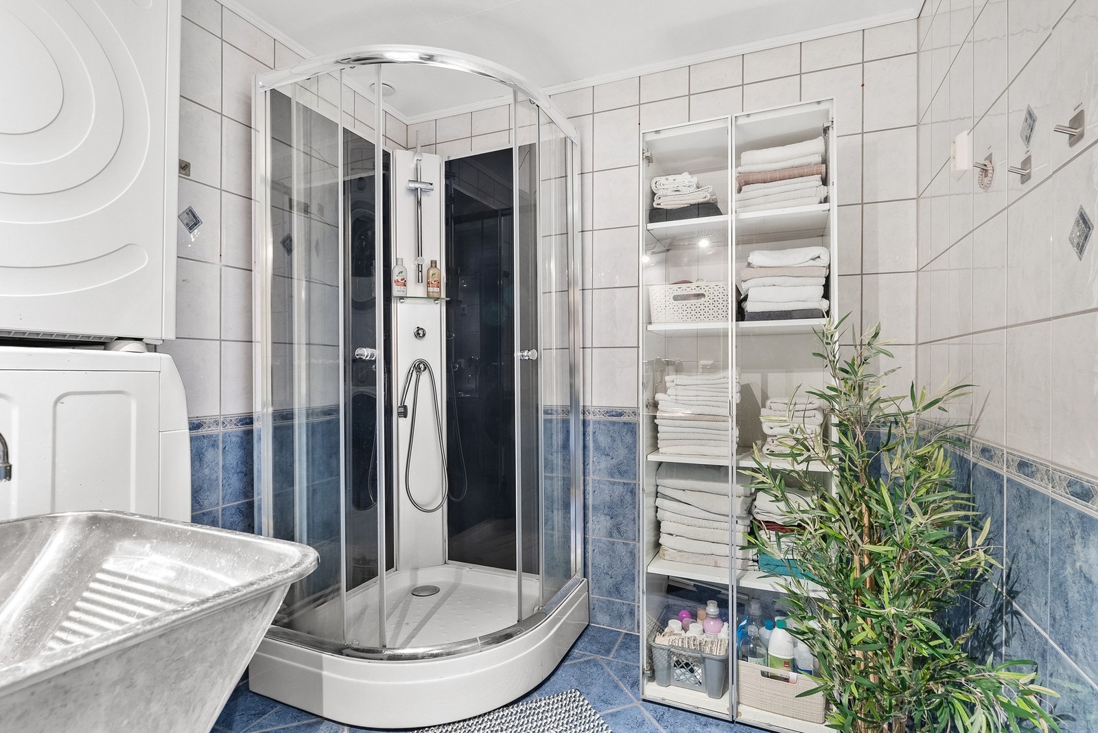 Vaskerom med dusj. Galleribilde