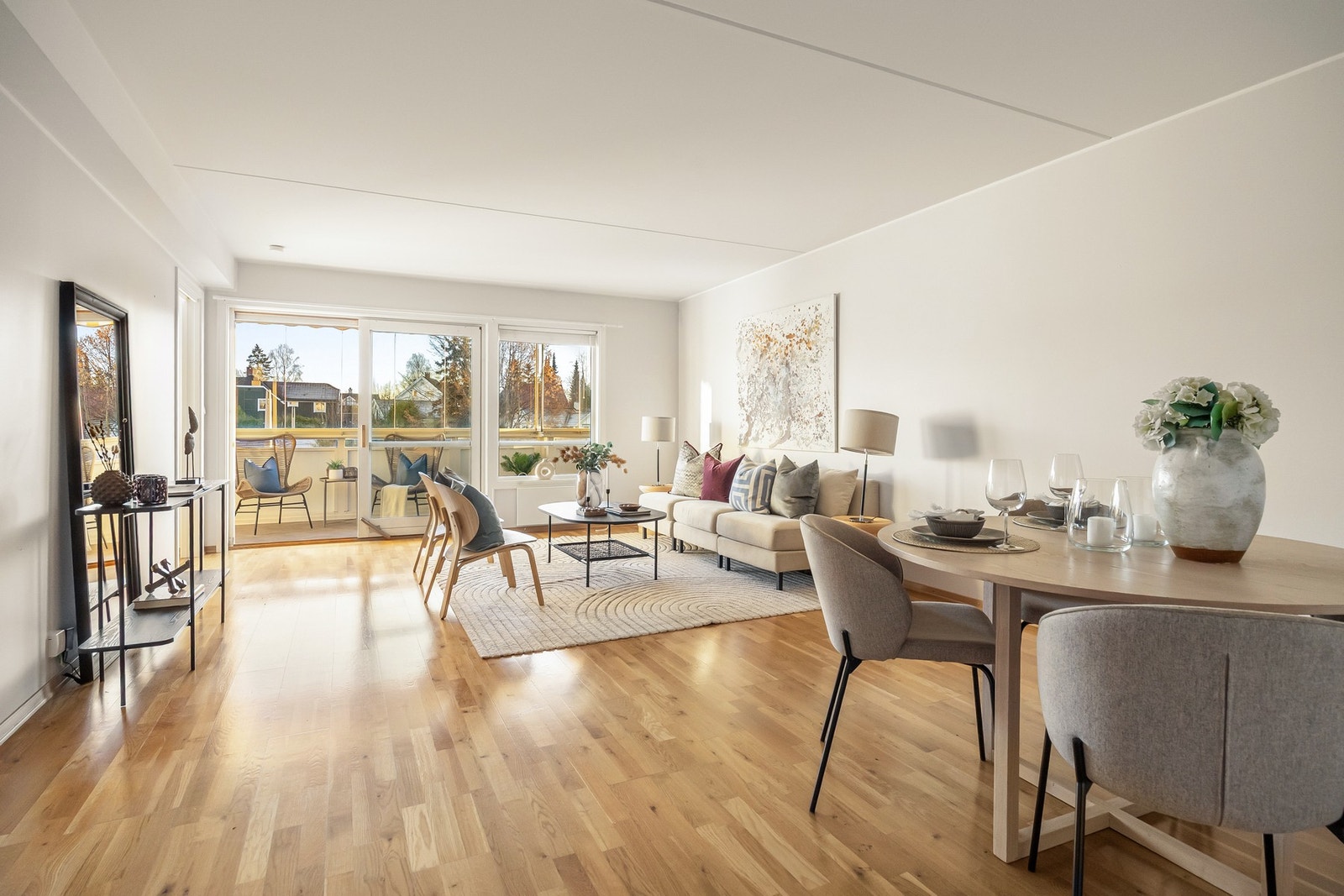 Velkommen ti Bærumsveien 200. En lys og velholdt 3-roms selveier i Bekkestua sentrum med garasjeplass. Foto: Antonio Cano Garcia Galleribilde