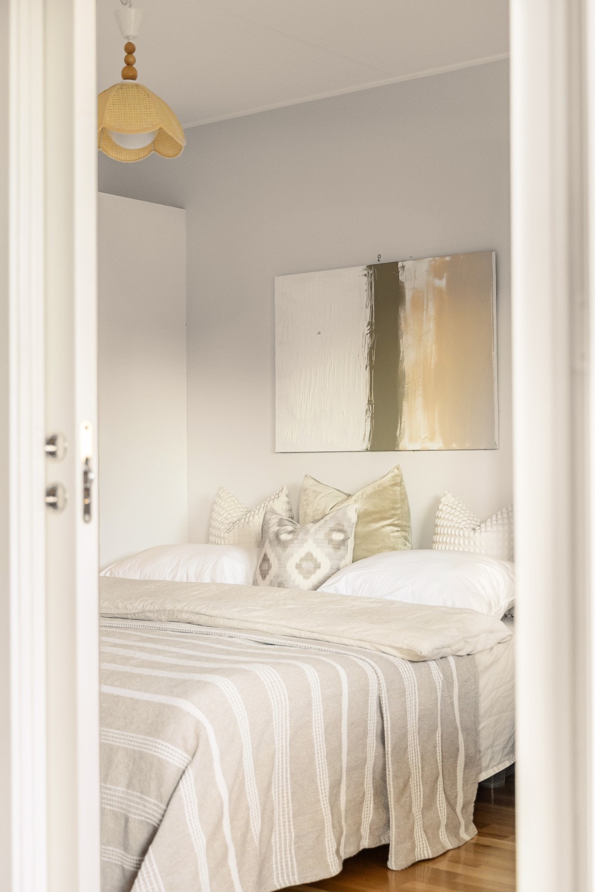 Boligen byr på to soverom med gode innredningsmuligheter. Galleribilde