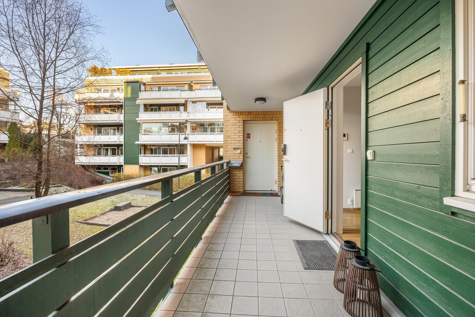 Leiligheten ligger i blokkens 2. etasje. Galleribilde