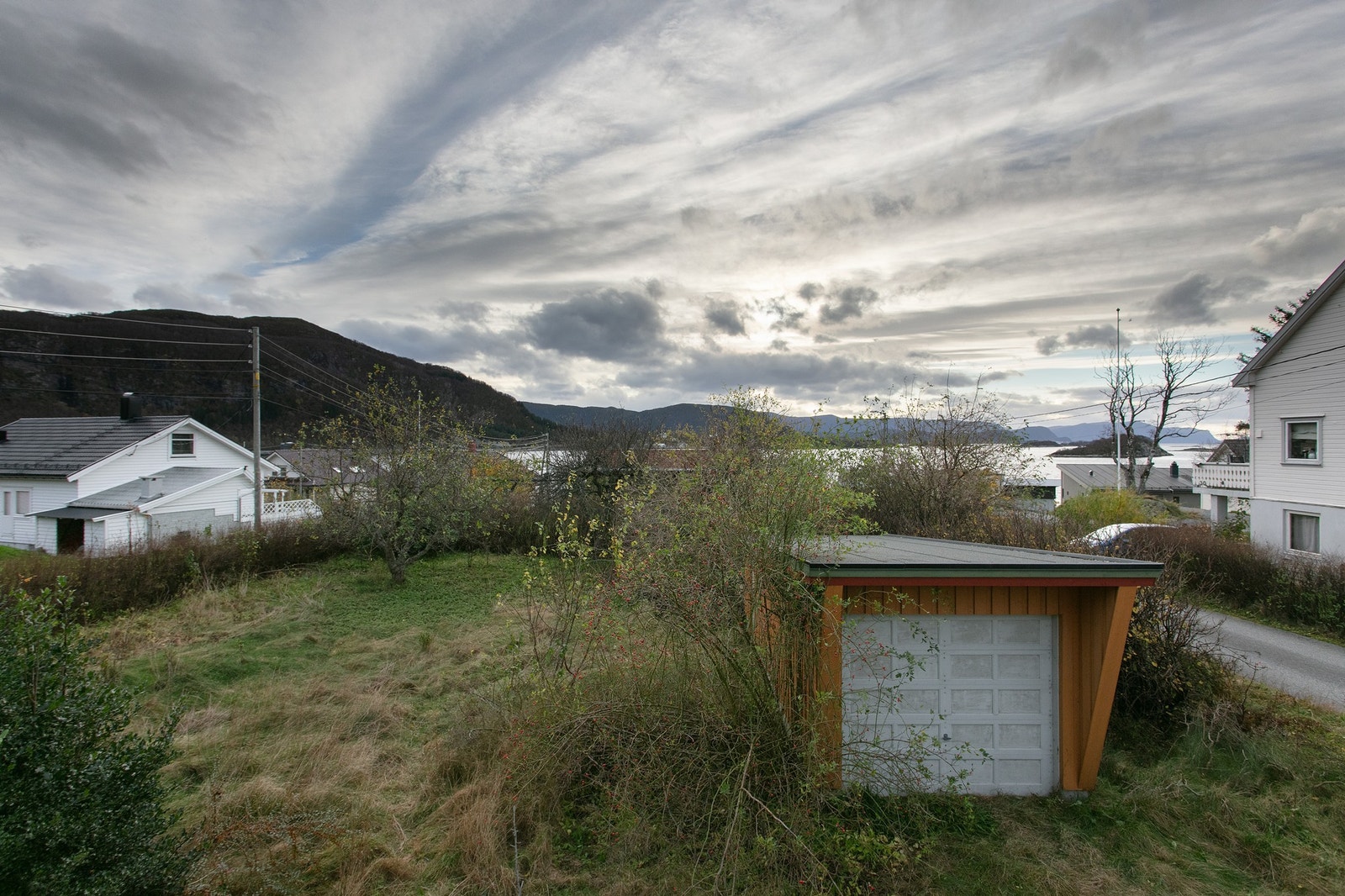 Det er oppført en enkel garasje på eiendommen Galleribilde