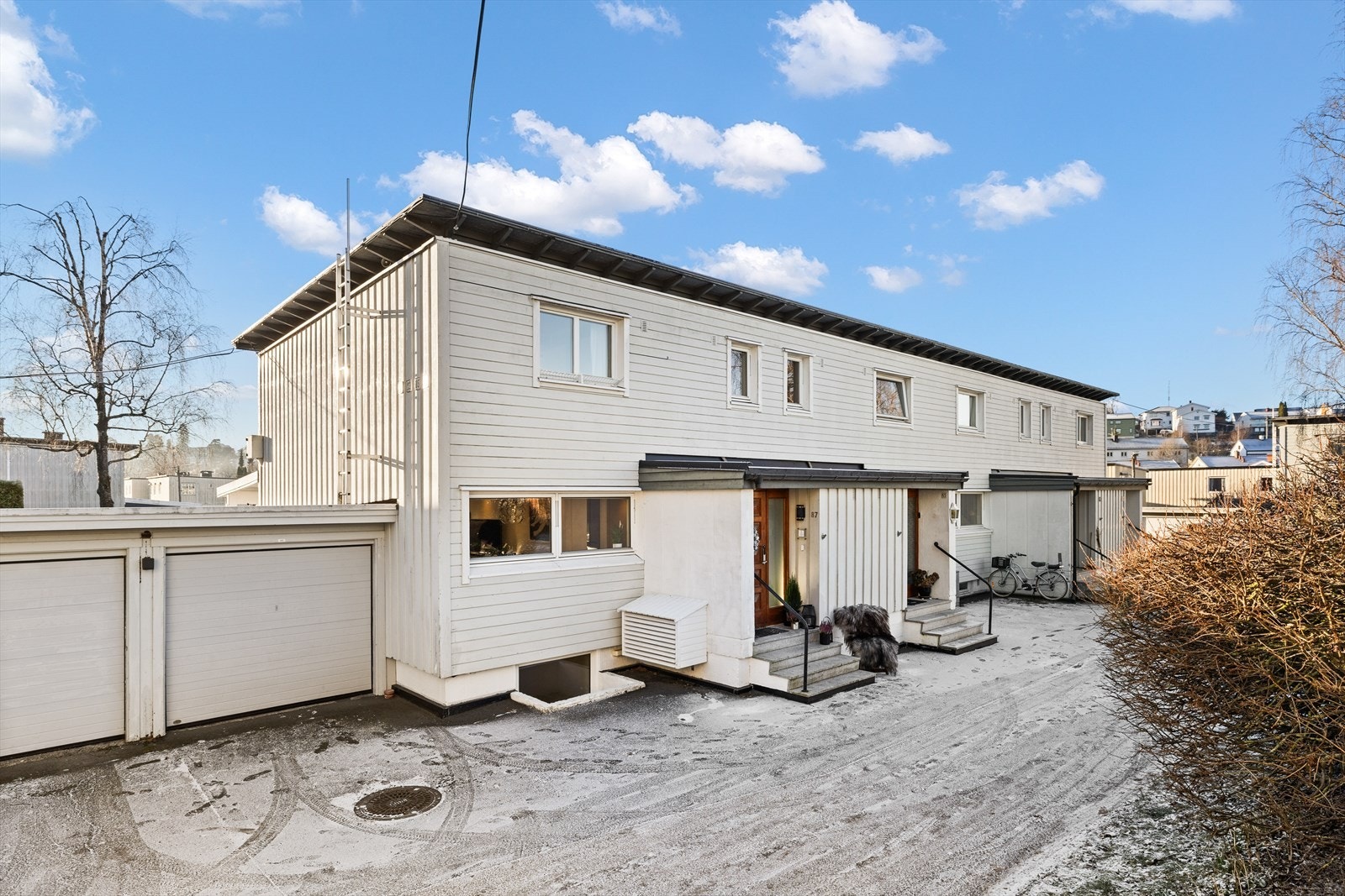 Her bor du i et veldrevet borettslag i et barnevennlig område på Manglerud, perfekt for barnefamilier. Galleribilde