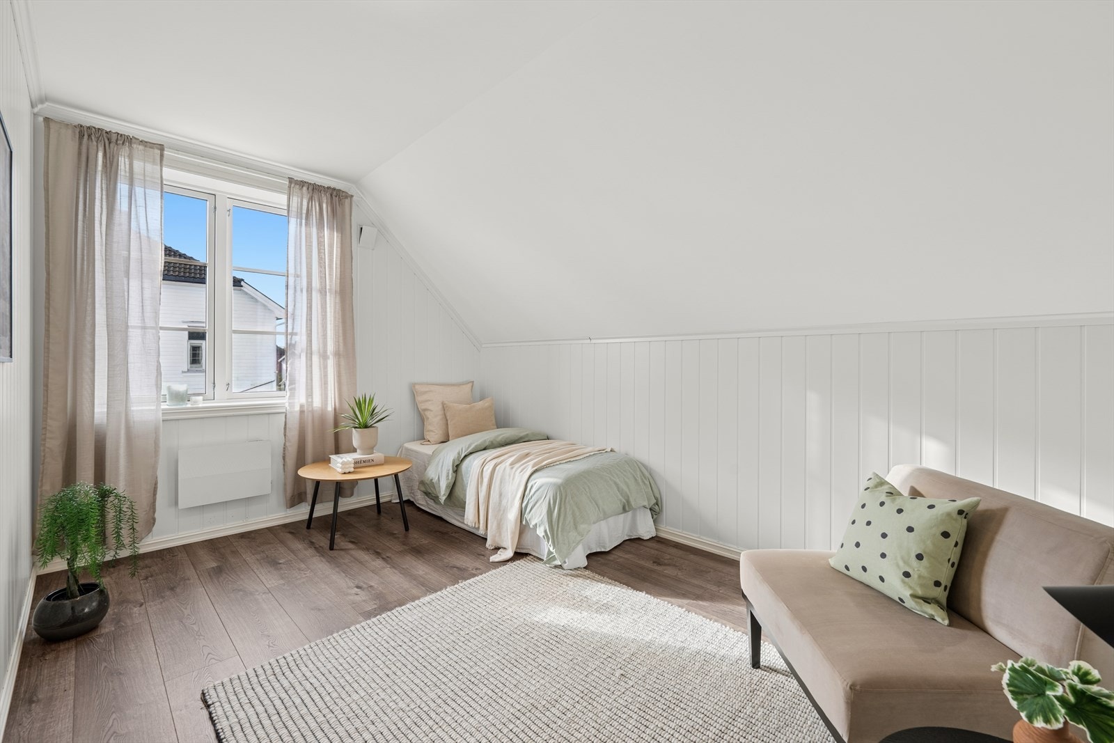 Soverom 2 er også av svært god størrelse. Galleribilde