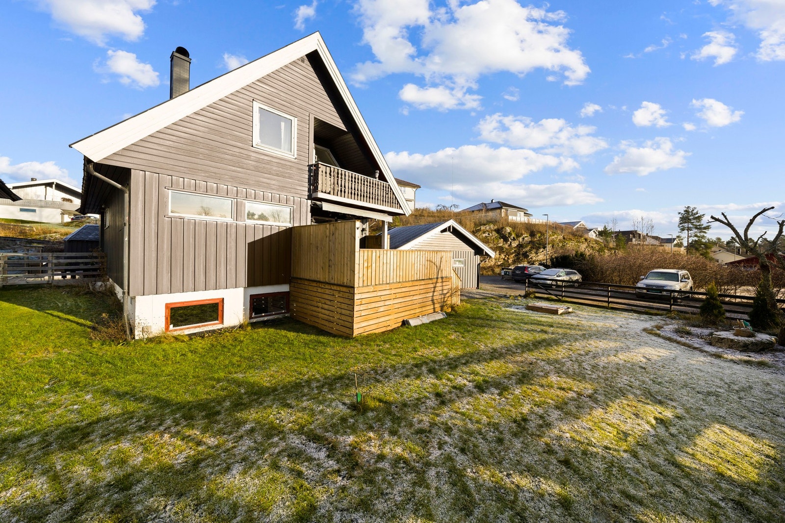 Området er spesielt populært blant barnefamilier, etablerere og husdyreiere som ønsker et godt bomiljø med lite trafikk og nærhet til flotte uteområder. Galleribilde