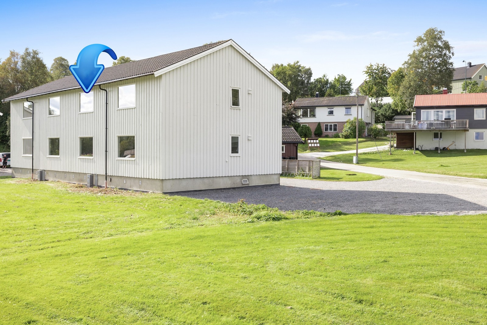 Leiligheten har en beliggenhet i byggets 2. etasje Galleribilde