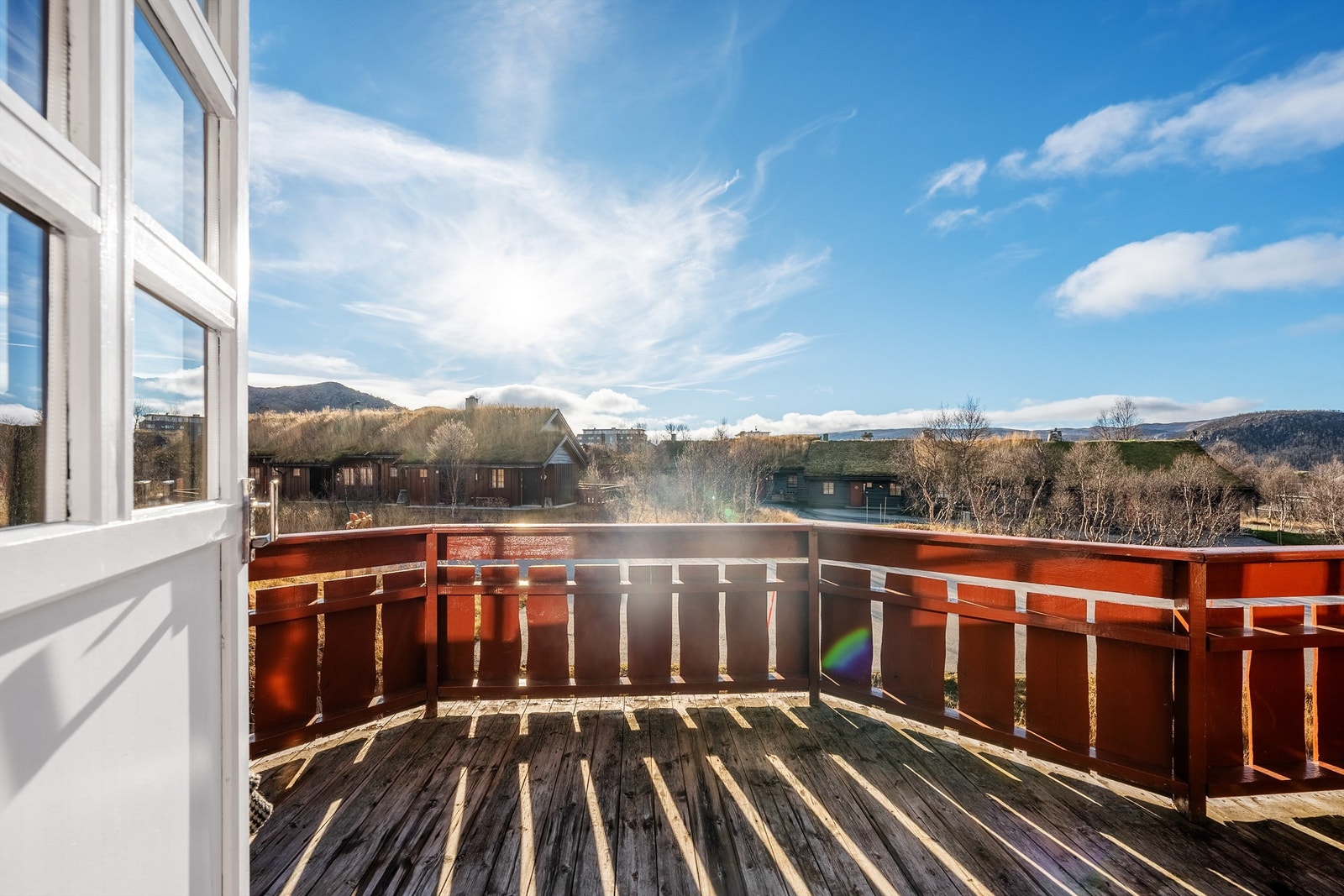 Utsikt med Hartevassnuten til venstre. Galleribilde