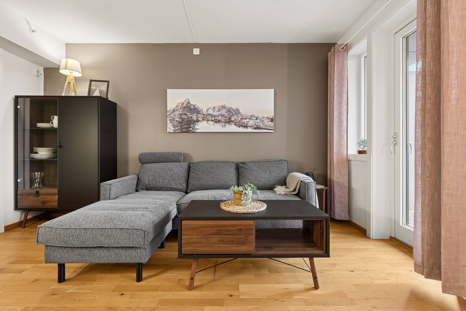 Her kan du virkelig finne roen etter en lang dag. Enten alene, eller med familie og venner. Galleribilde