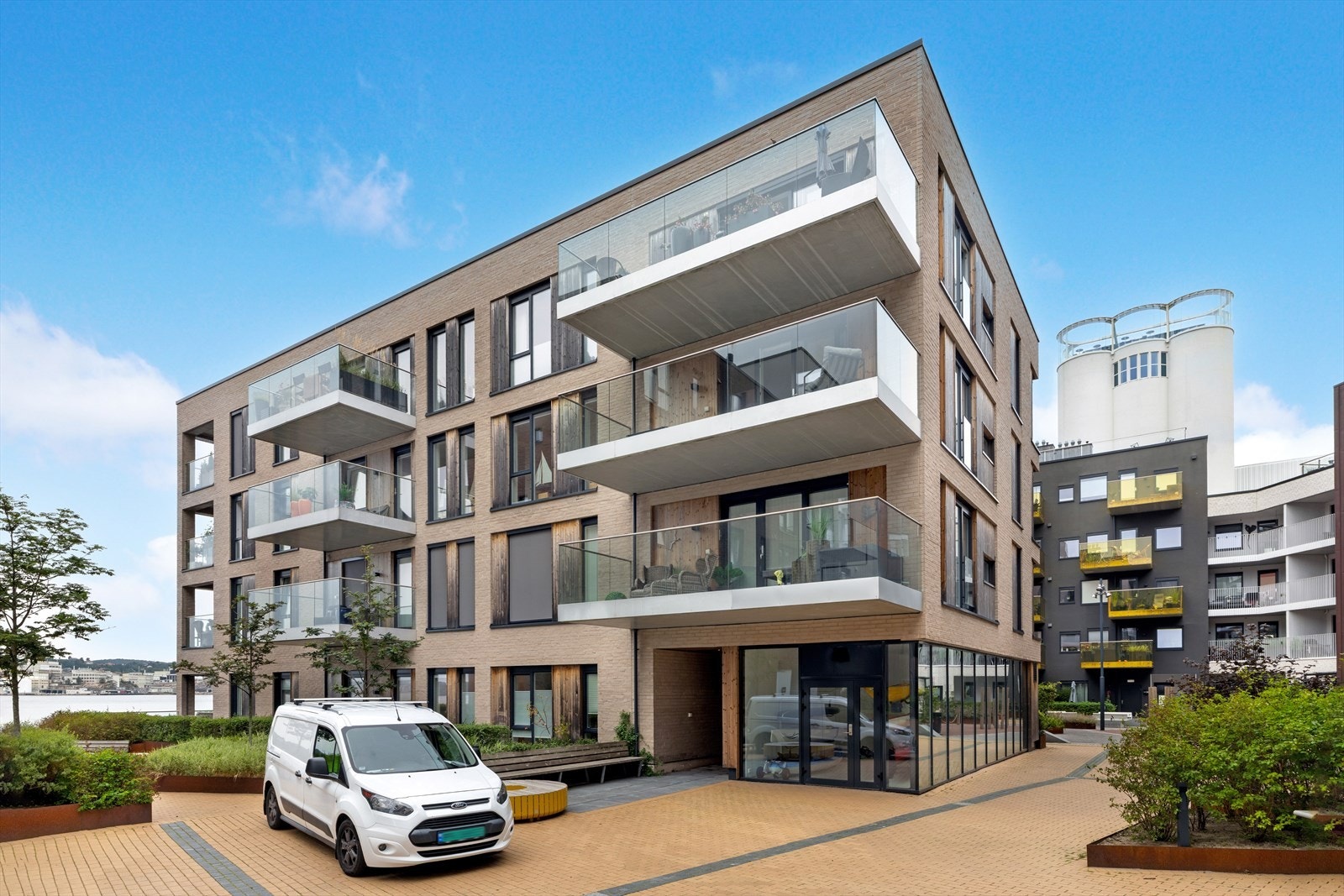 Husk å melde deg på visning! Galleribilde