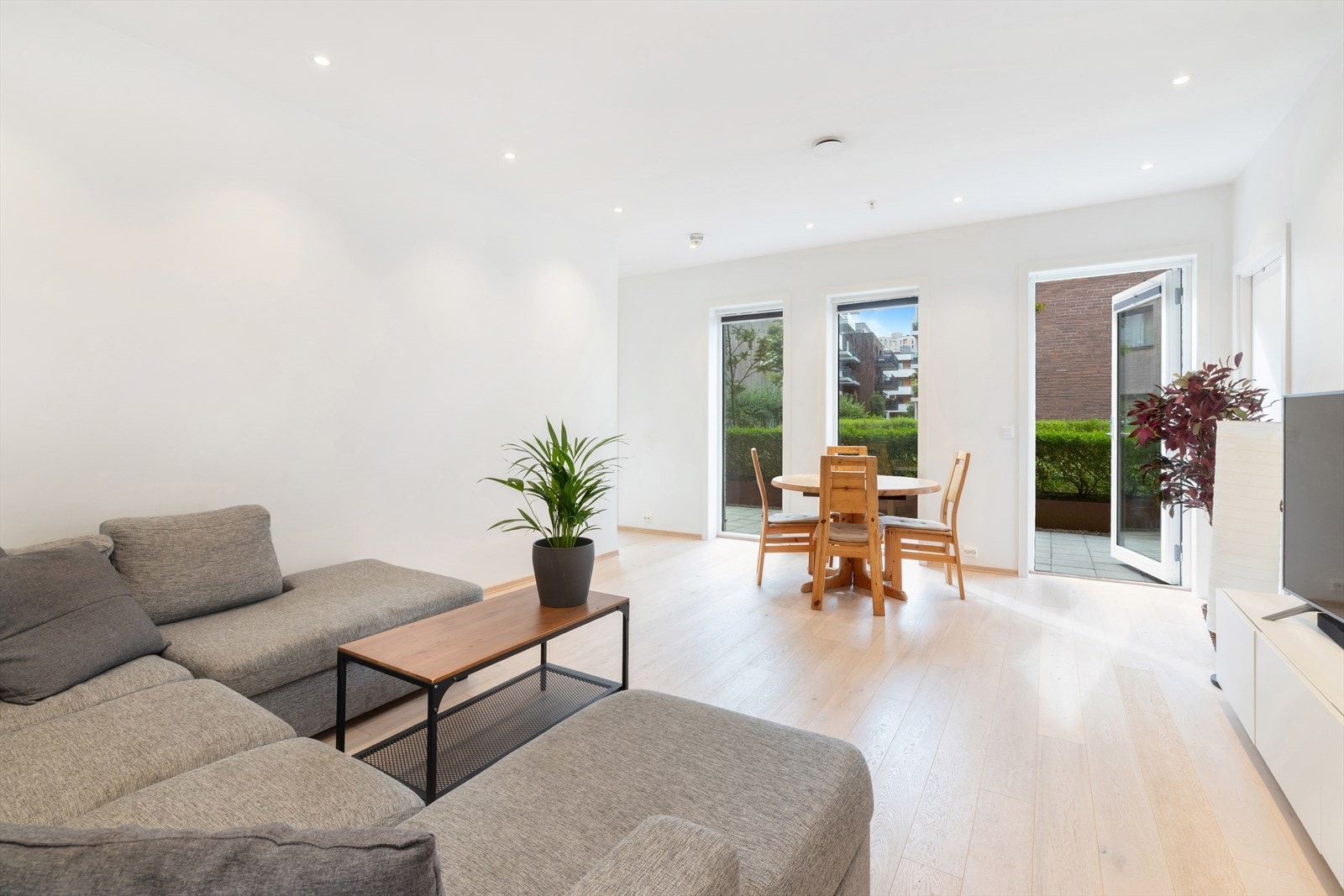 I leiligheten er takhøyde ca. 270cm i de fleste rom. Galleribilde