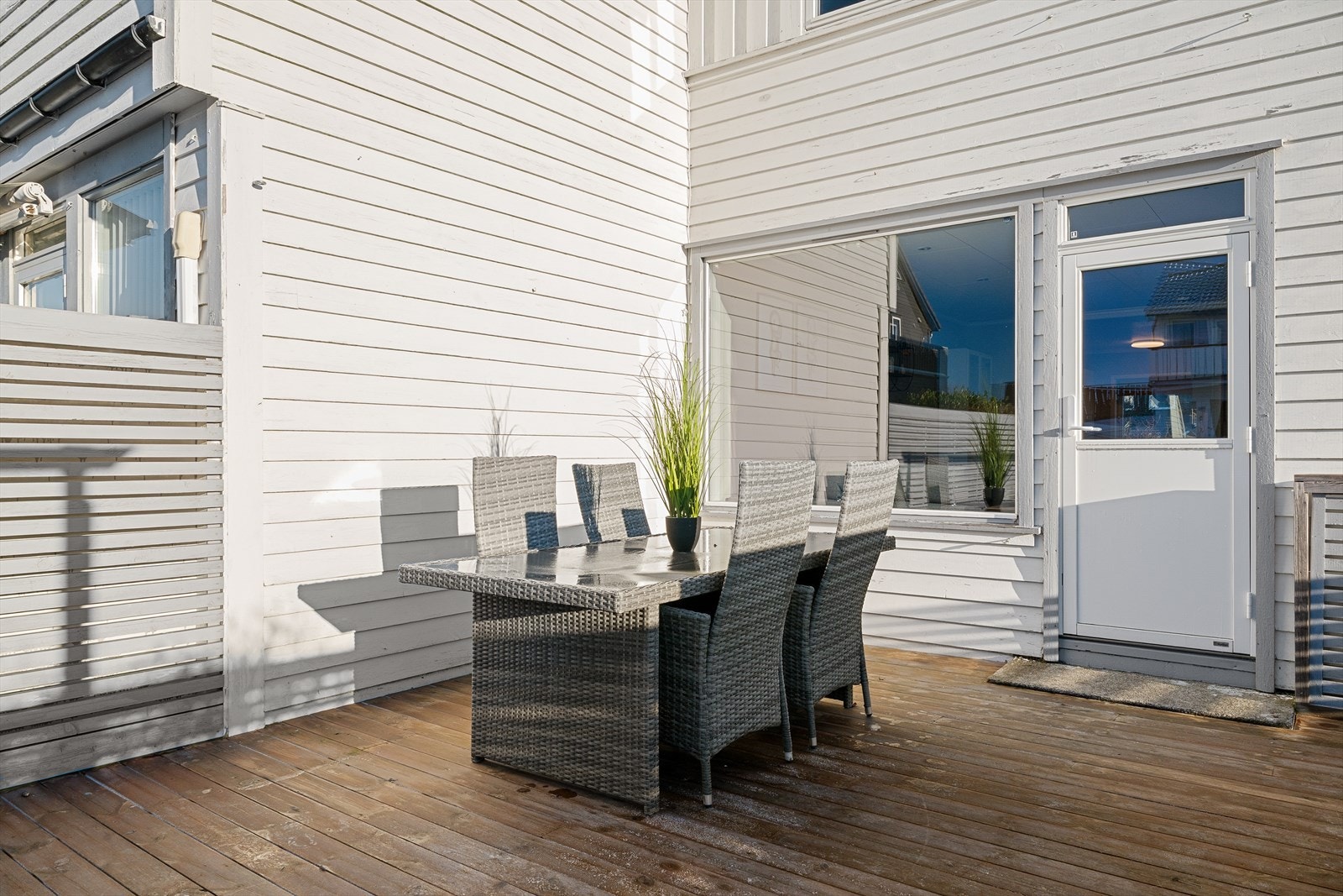 Det fungerer som et naturlig samlingspunkt på varme sommerdager og lange sommerkvelder. Galleribilde