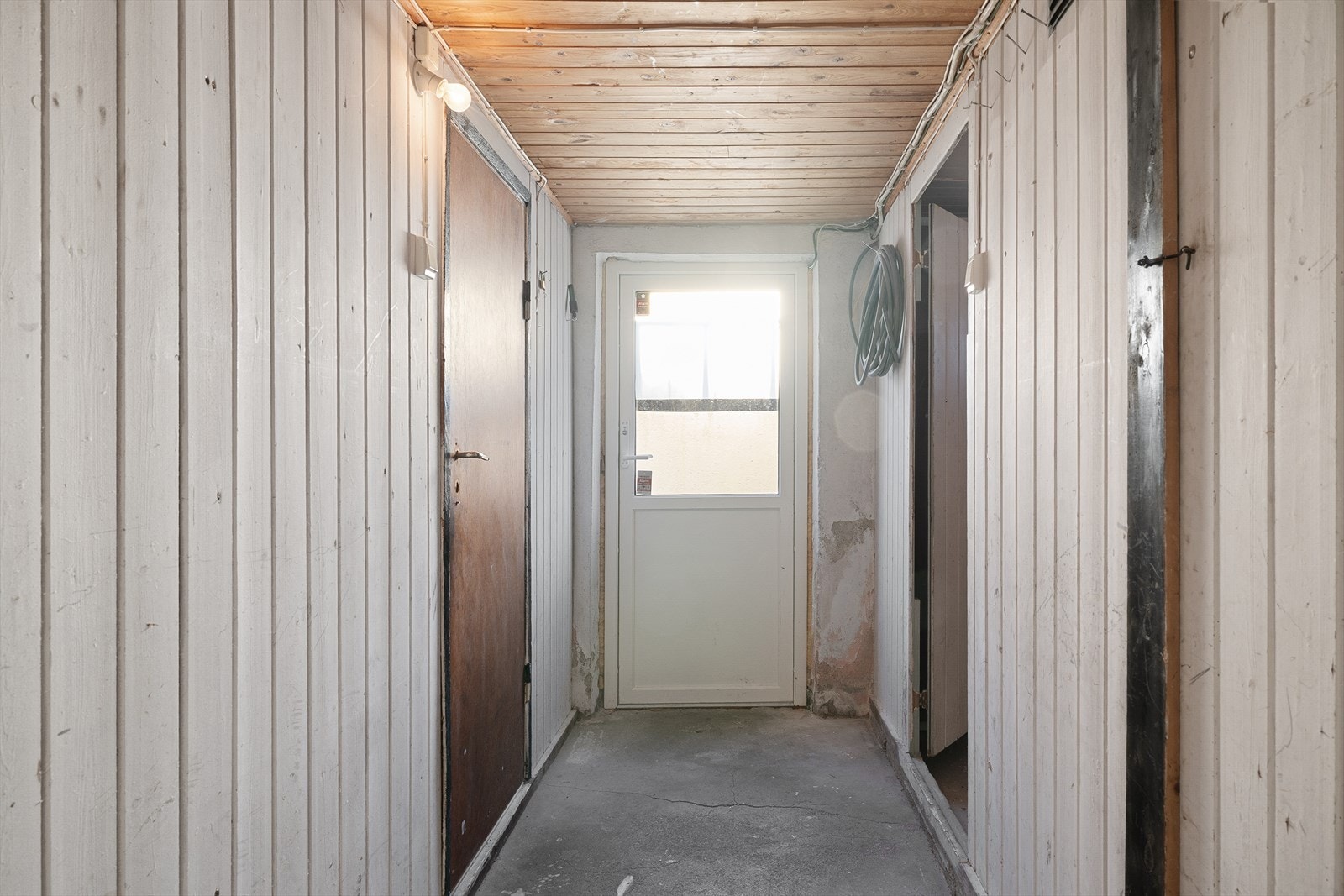 Felles gang i kjelleren. Galleribilde