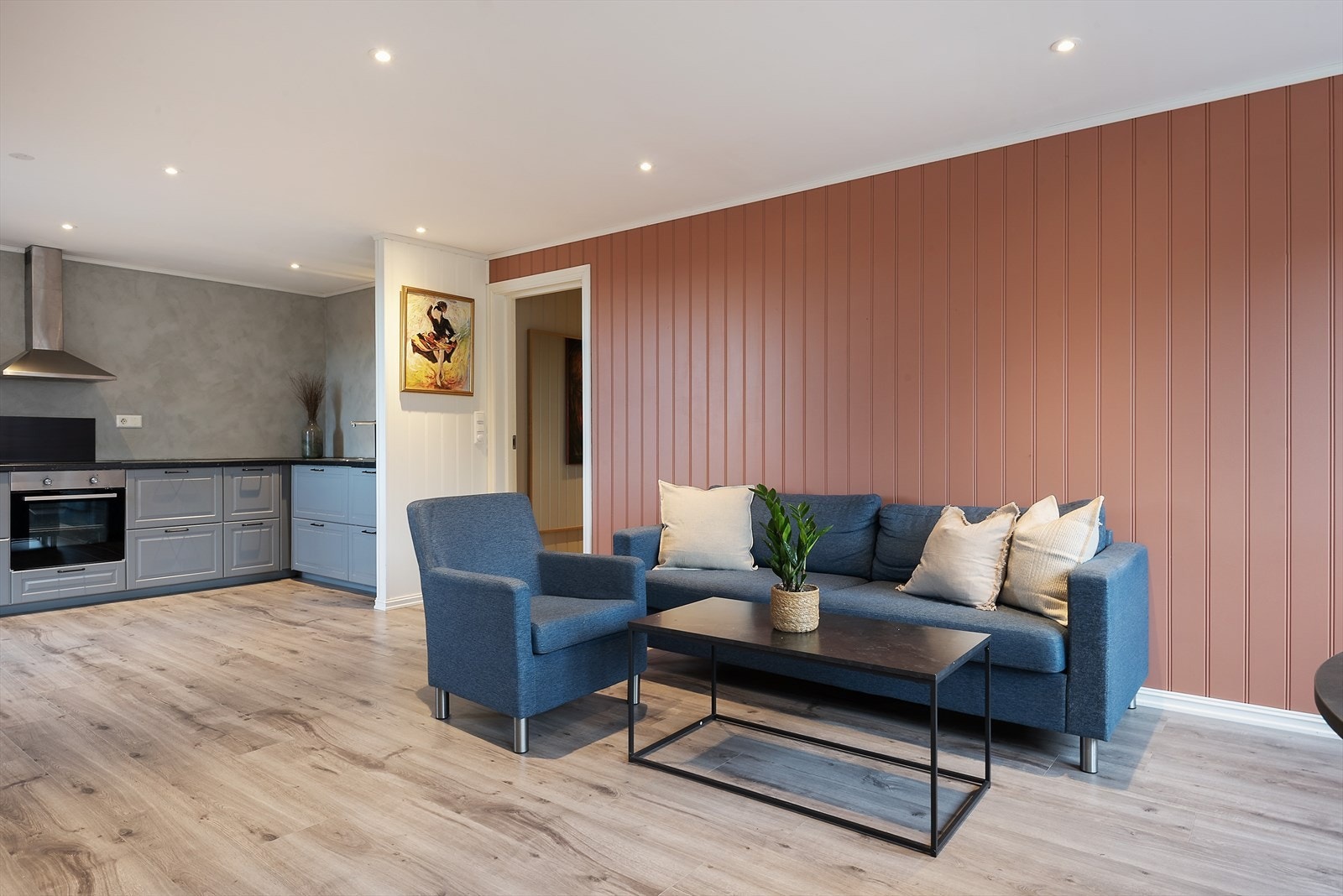 Lun og god atmosfære. Galleribilde