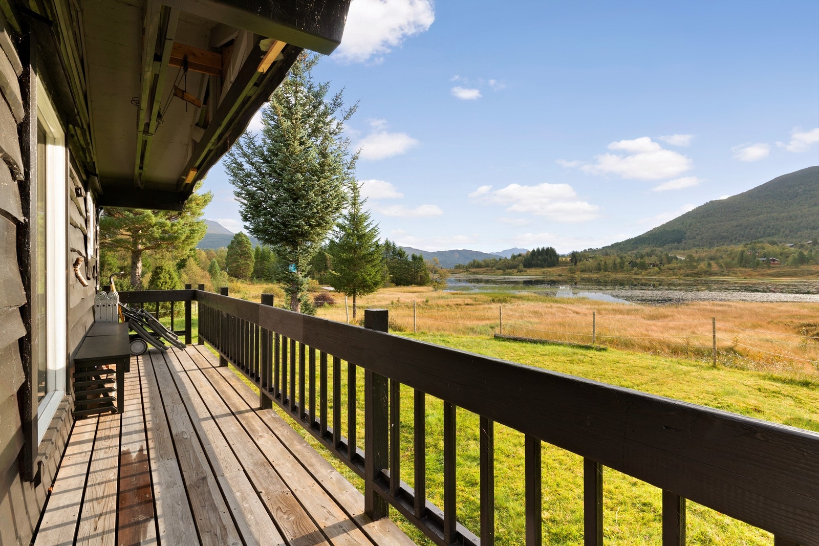 Utsikt fra terrasse. Galleribilde