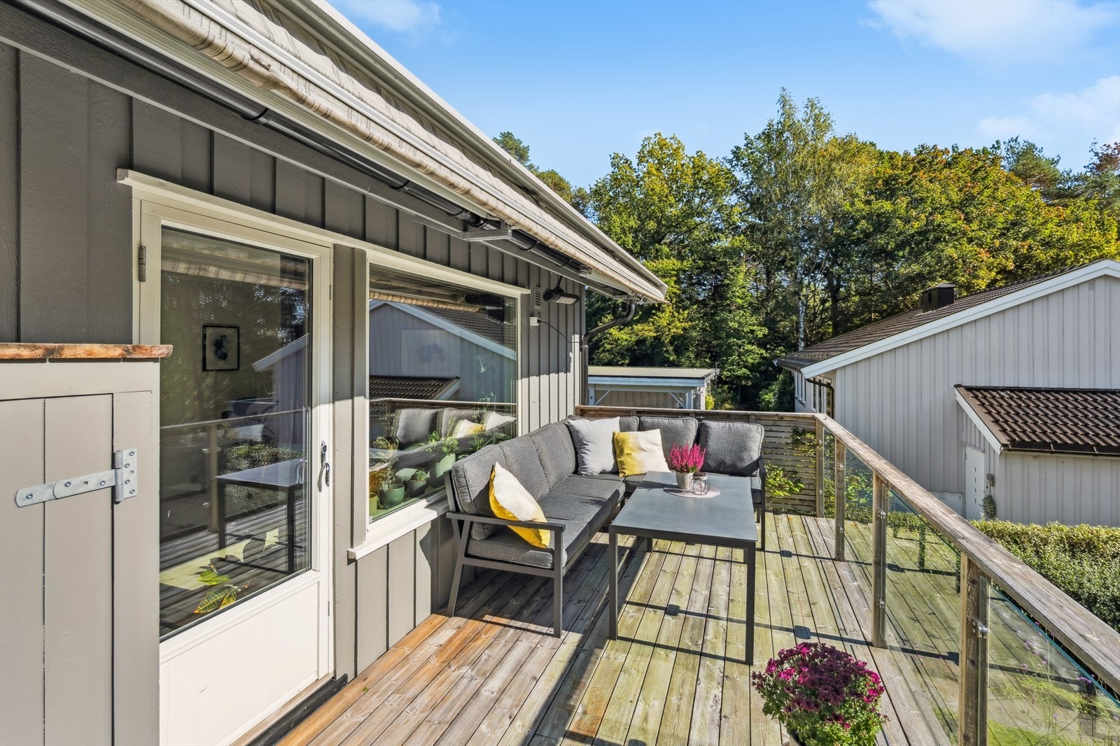 Herlig, solrik balkong på 15 kvm. Galleribilde