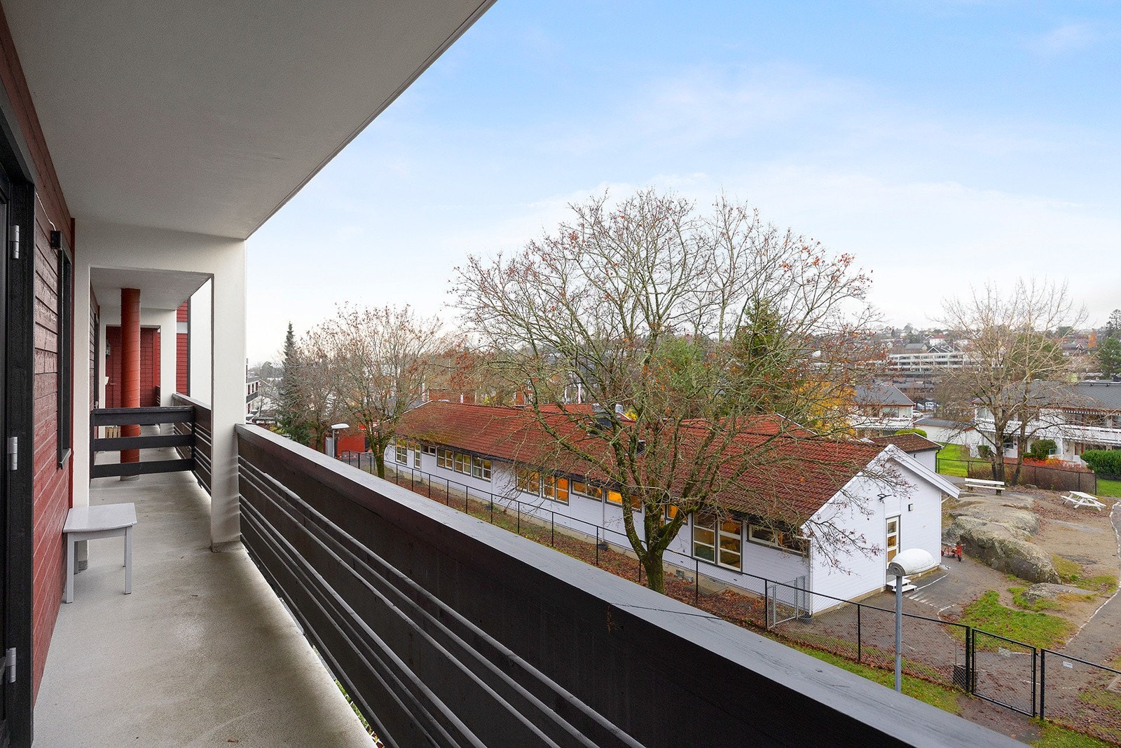 Her får du en veranda på ca. 10 kvm med både morgen- og formiddagssol Galleribilde