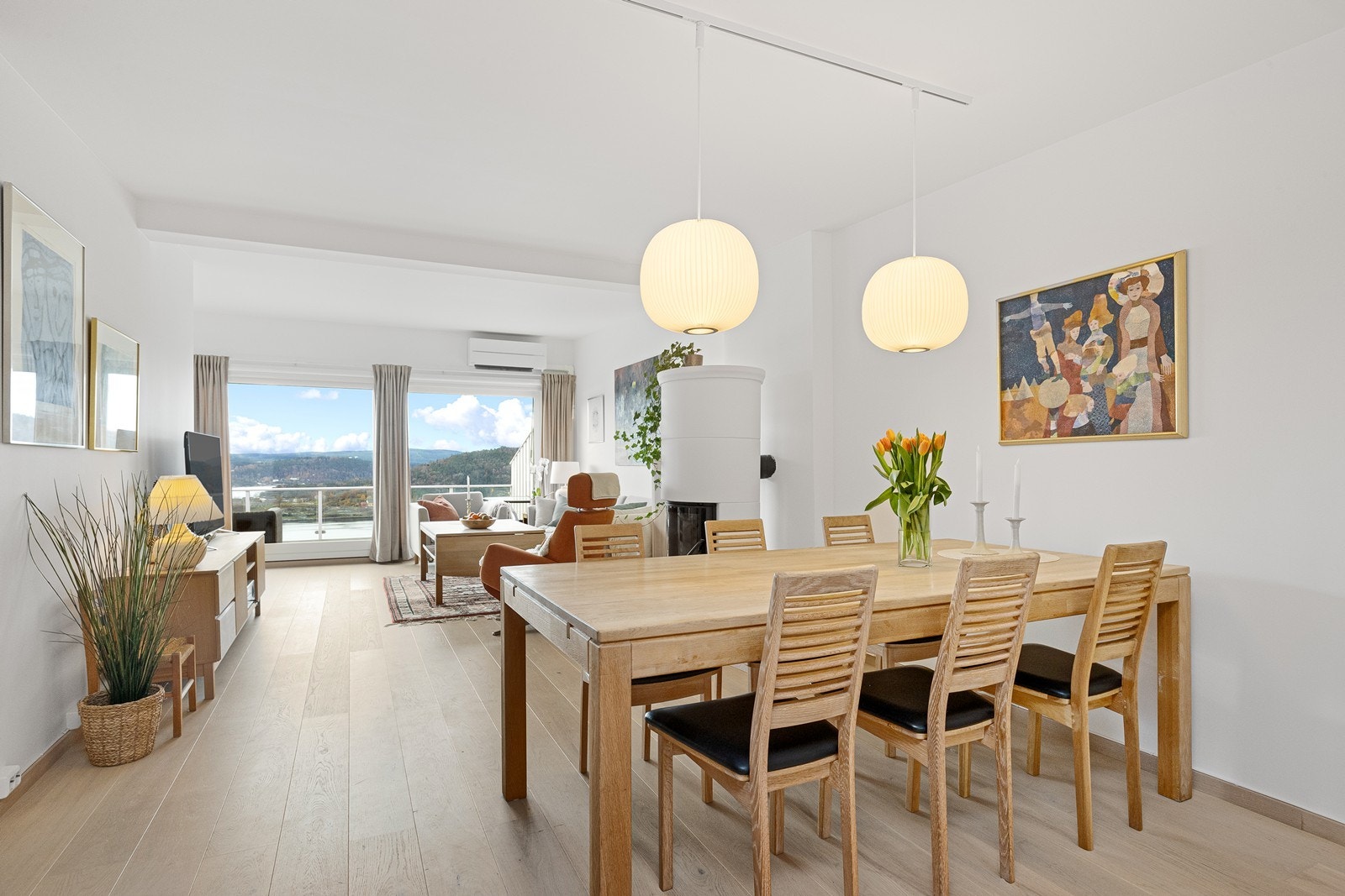 Gjennomgående 1-stavs eike gulv Galleribilde