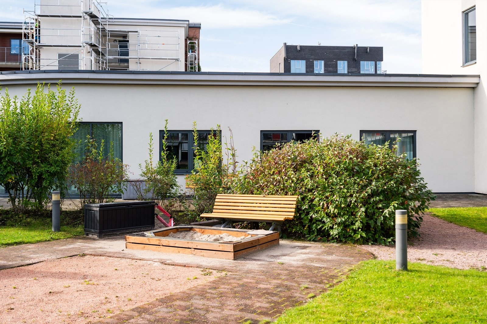 Det finnes også sandkasse for de minste. Galleribilde