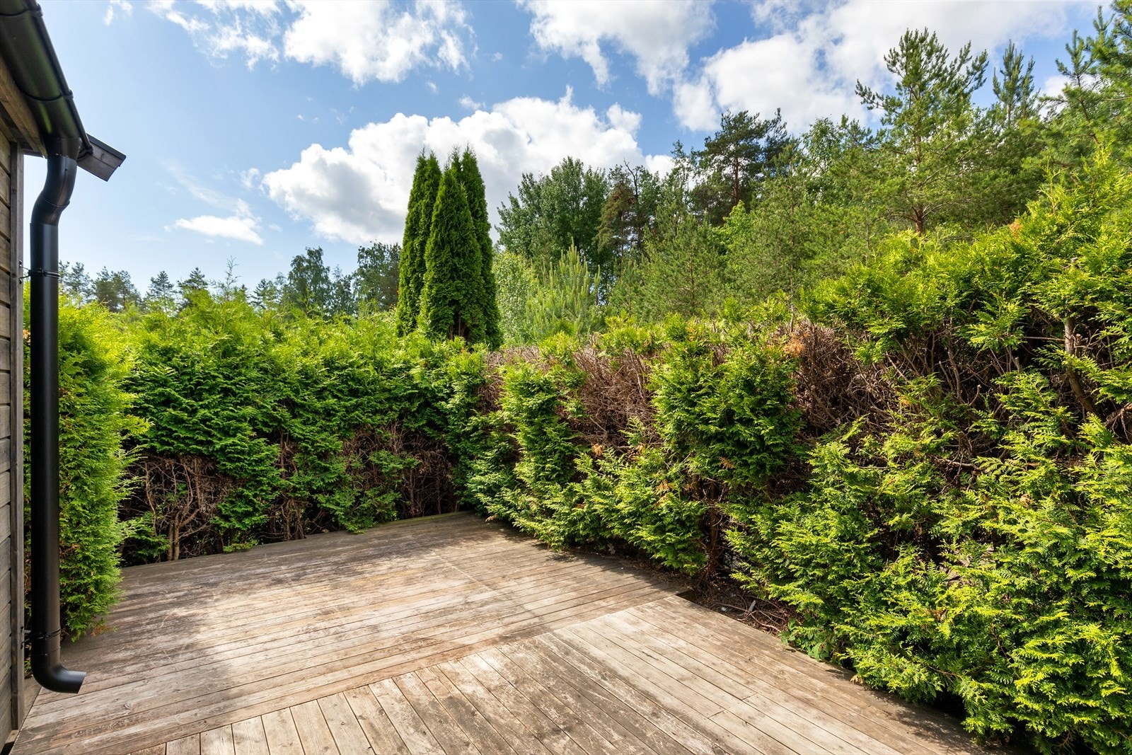 Terrasse på forsiden av huset Galleribilde
