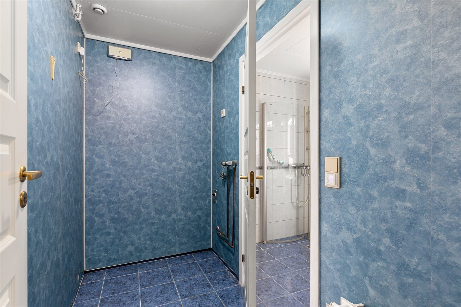 Vaskerom Galleribilde