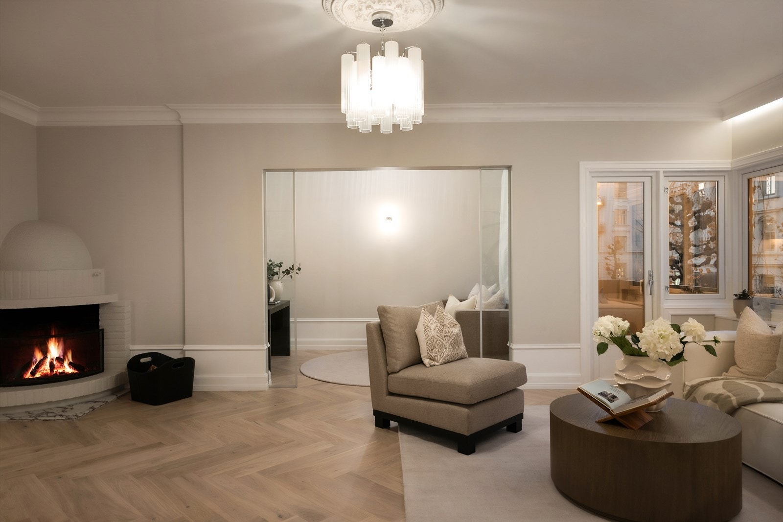 Åpen peis som gir en varm atmosfære. Galleribilde