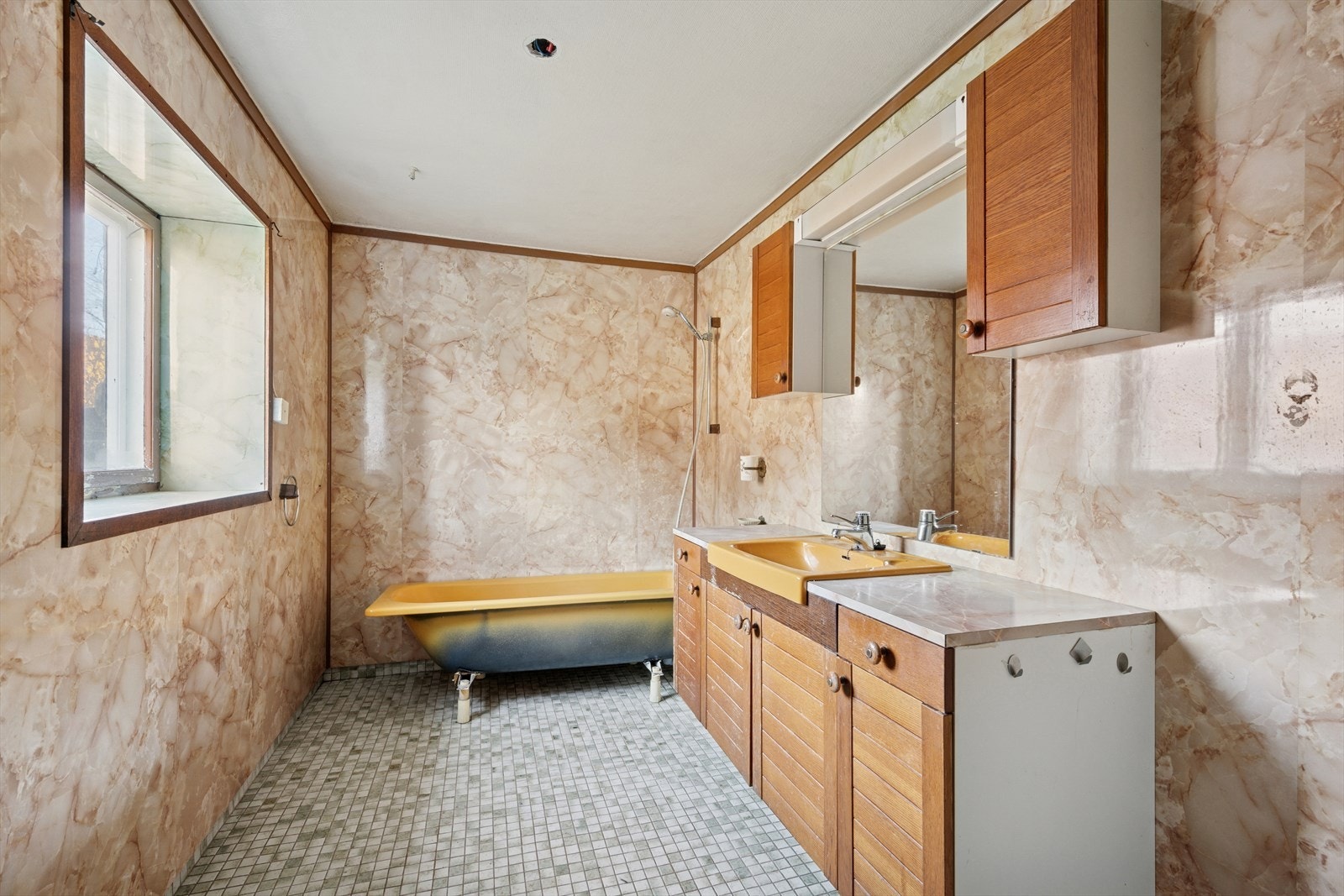 Rom brukes som bad i dag Galleribilde