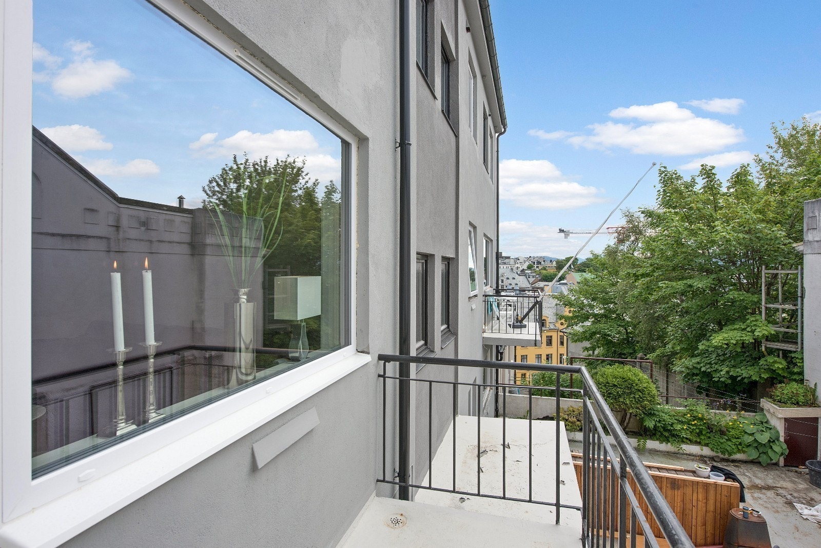 Utsikt fra balkong Galleribilde