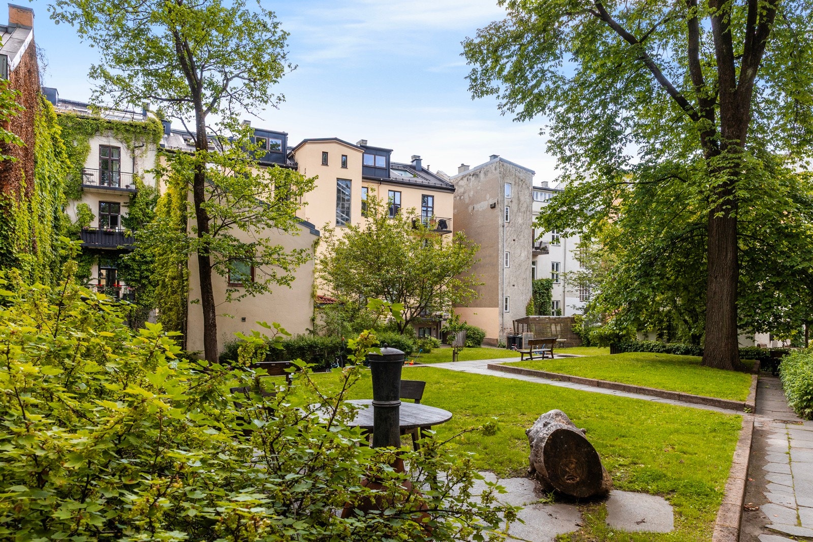 Sameiet Wessels gate 13 består av 6 boligseksjoner (inkl. én næringsseksjon) Galleribilde