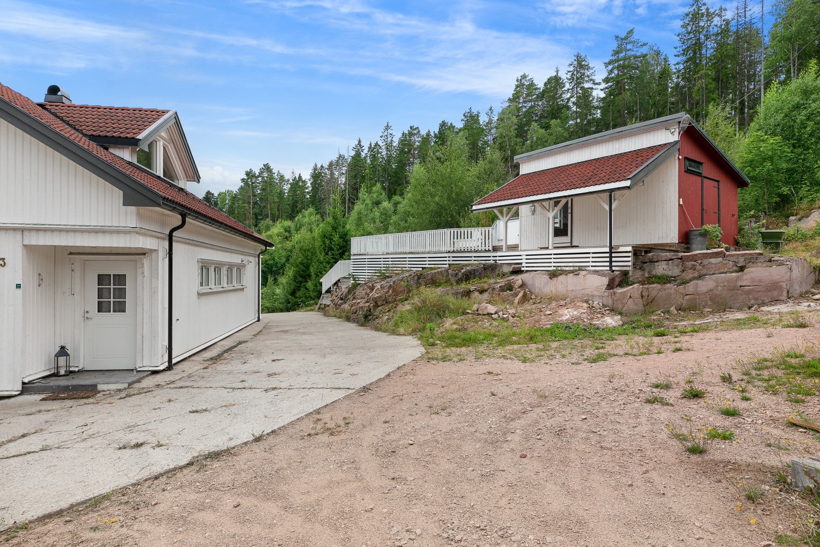 Flott enebolig med bryggerhus Galleribilde