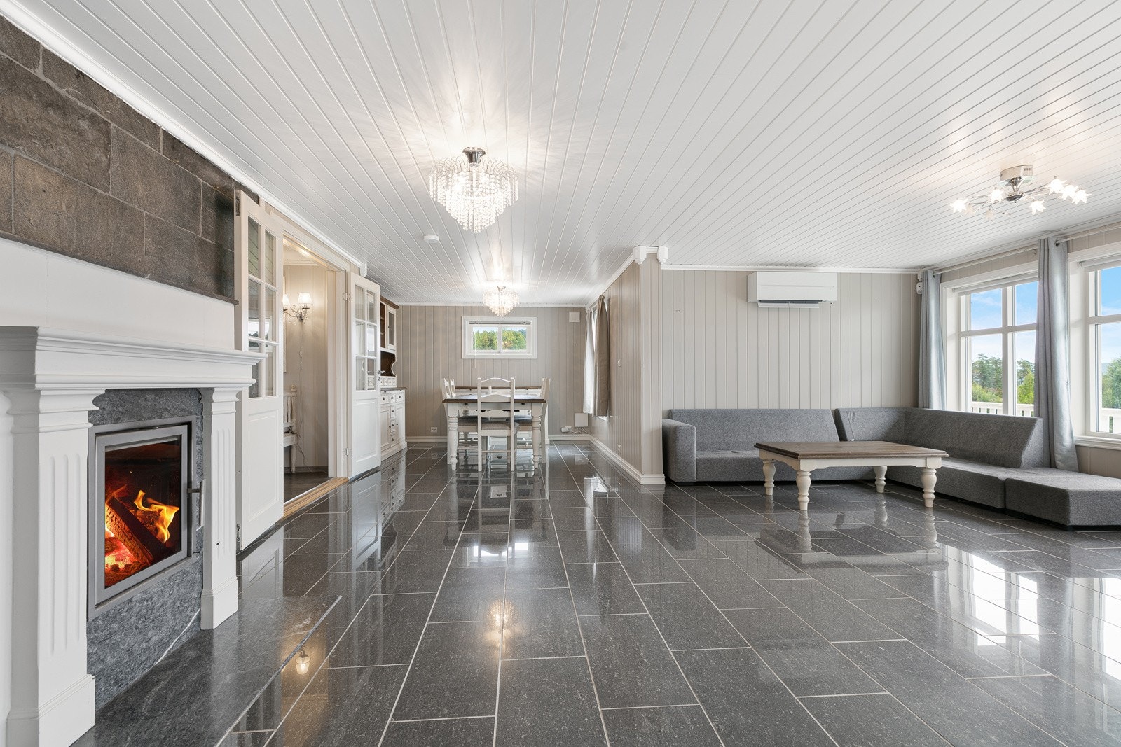 Stor og fin stue Galleribilde