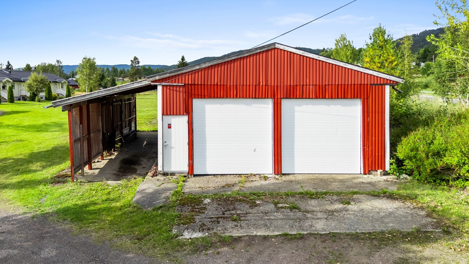 Driftsbygg målt opp til ca. 99 kvm. Galleribilde