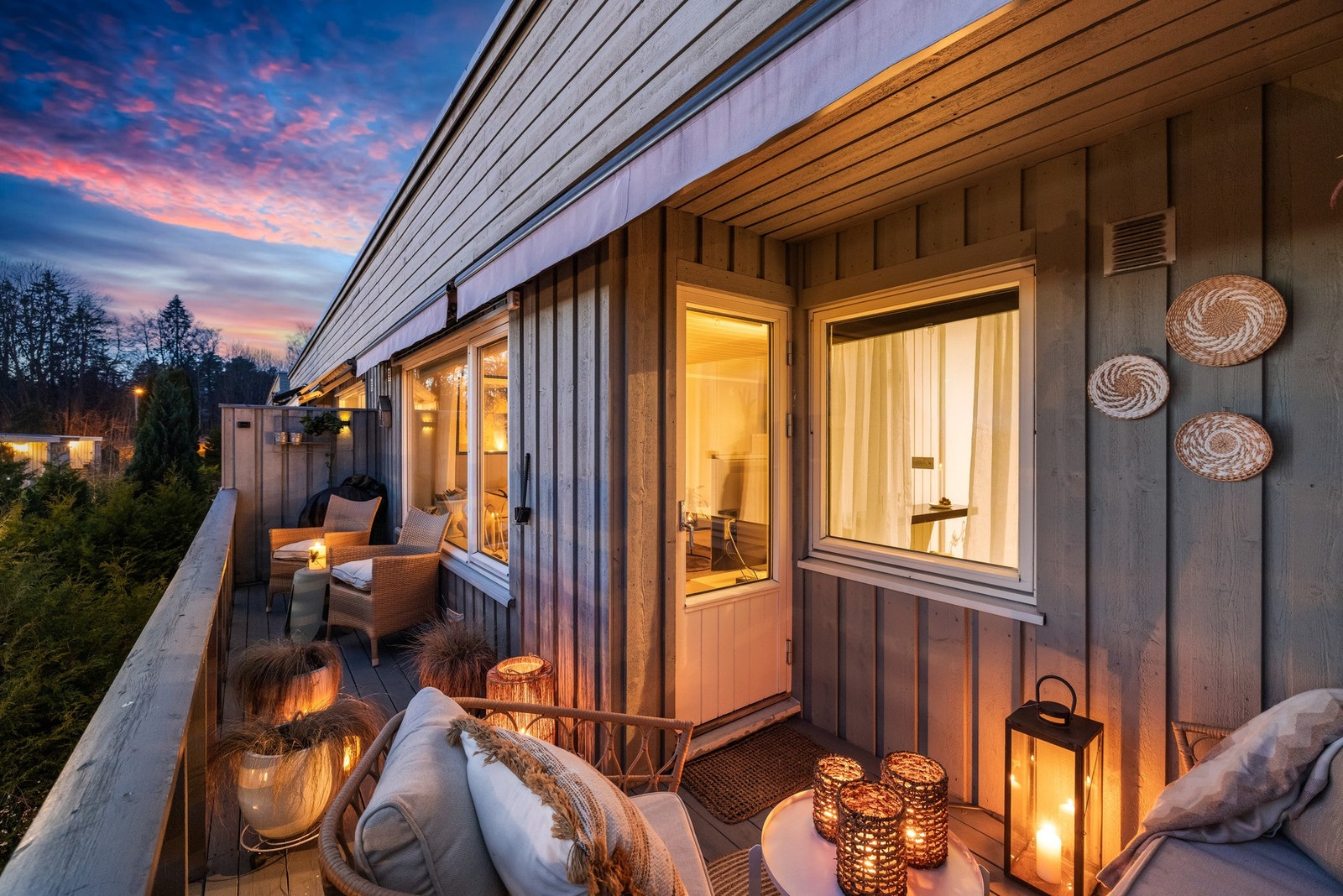 Her er det plass til å innrede en hyggelig sittegruppe med utemøblement. Galleribilde