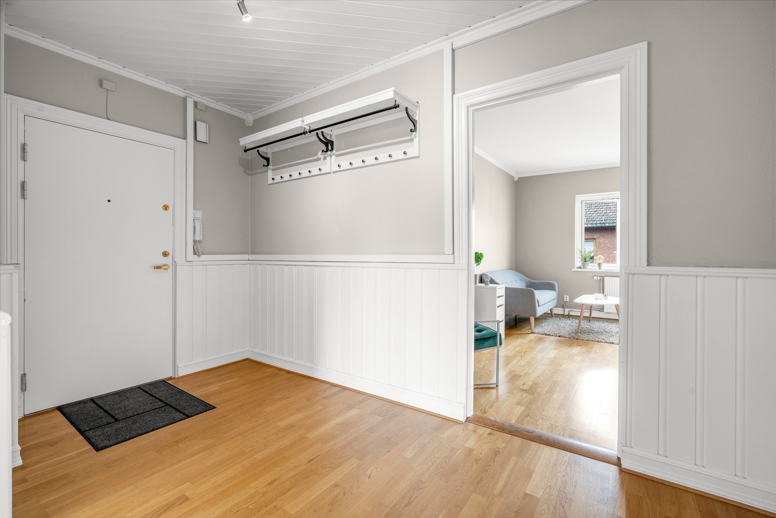 Stort inngangsparti Galleribilde