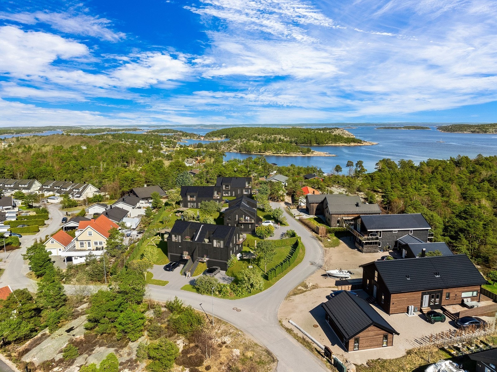 Tømmerlia 22 - 28 presenteres av Raymond Bøhn i Krogsveen! Illustrasjonen viser boligene som det er gitt rammetillatelse til å bygge. Galleribilde