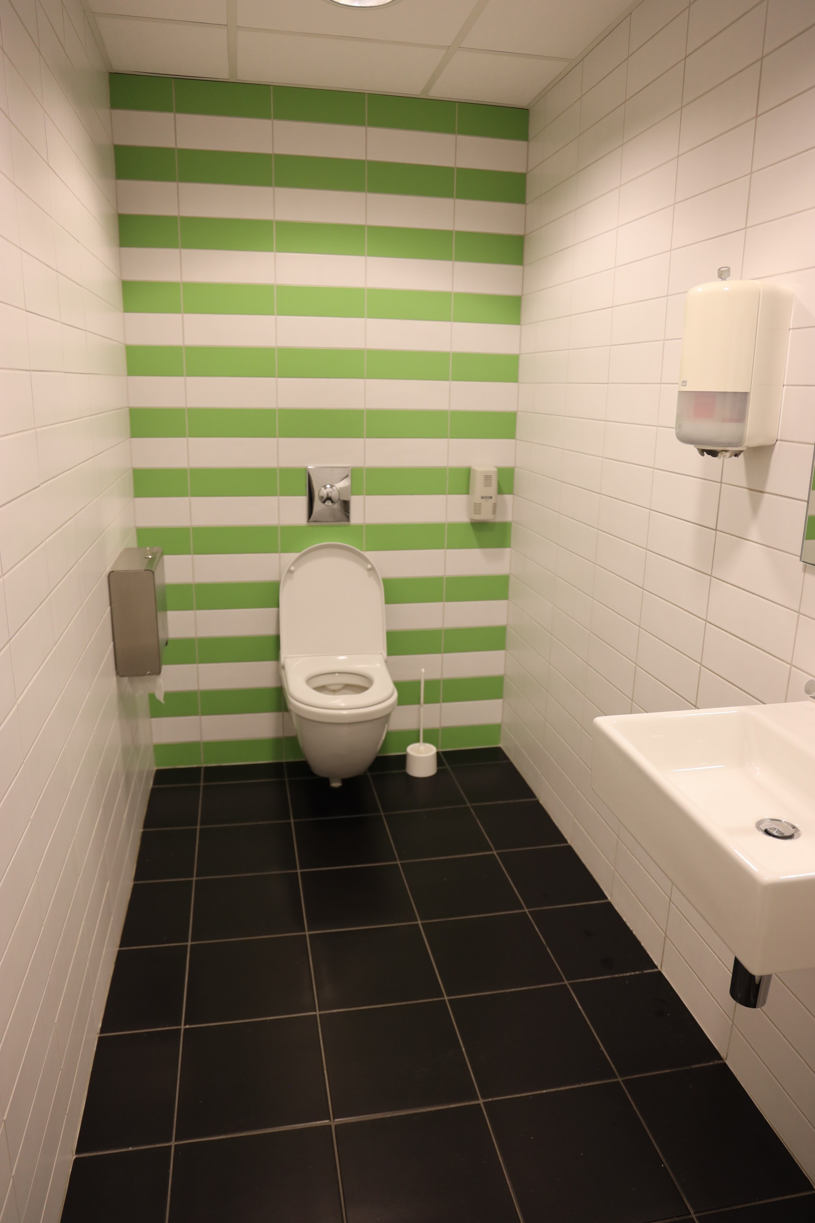 HERRETOALETT Galleribilde