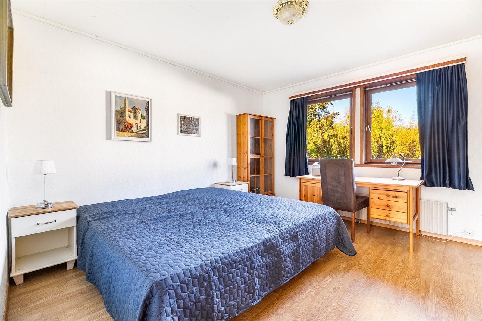 Boligen inneholder i dag tre soverom. Dette er på hele 15 kvm. og utgjør det naturlige hovedsoverommet. Galleribilde