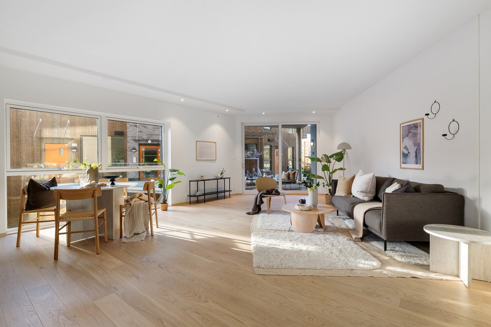 Velkommen til Statsminister Michelsens veg 65D presentert av Jan Kristoffer Sletteland v/ Eiendomsmegler Norge. Galleribilde