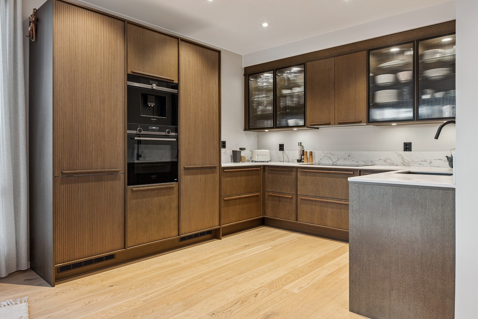 Påkostet, oppgradert og meget innbydende kjøkken fra HTH. Galleribilde