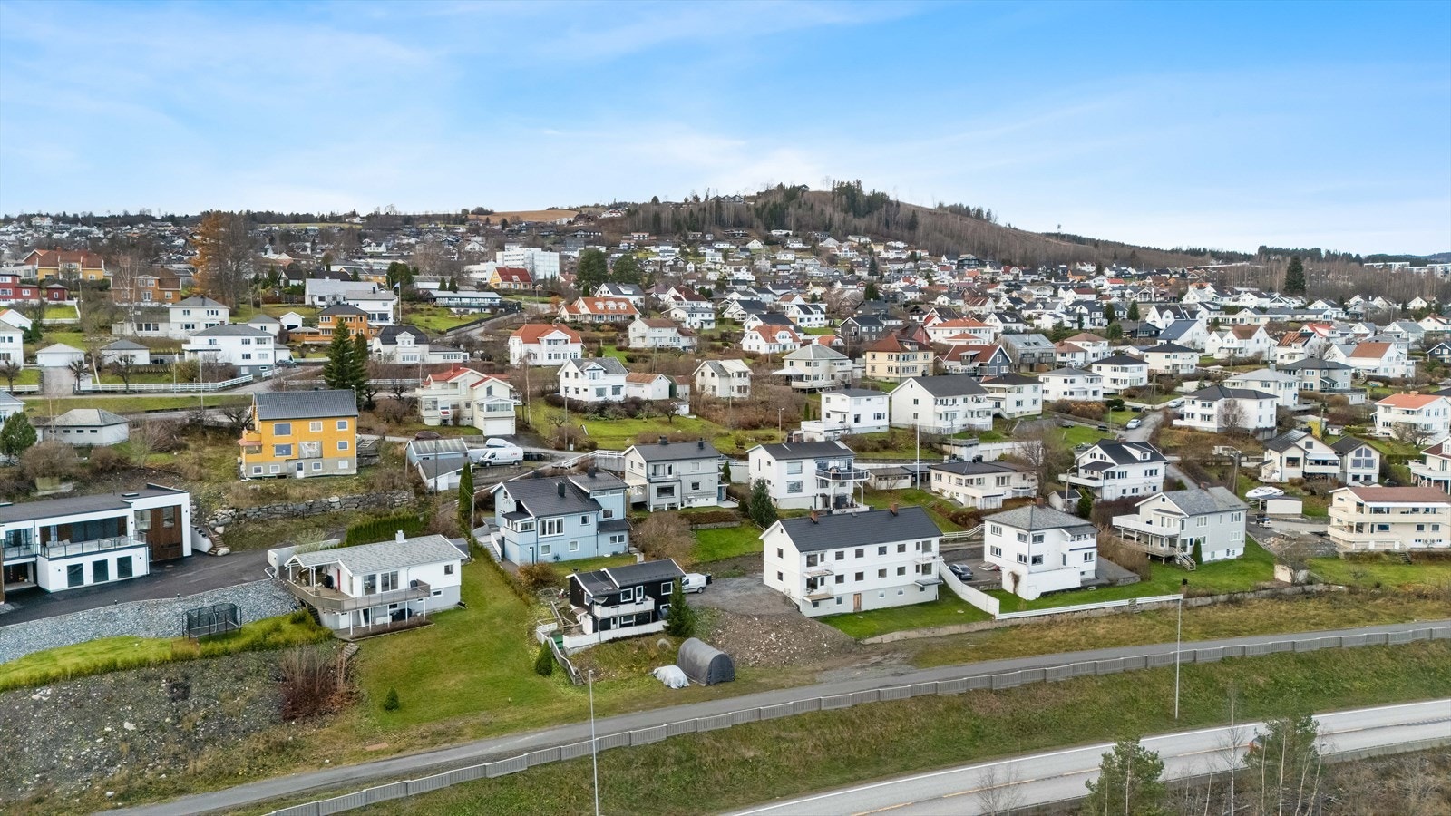Engelandsjordet og nordbyen. Galleribilde